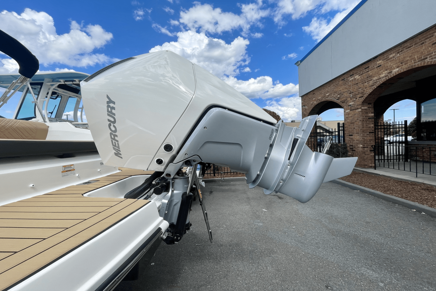 2026 Sea Ray SDX 230 Outboard Image Thumbnail #1