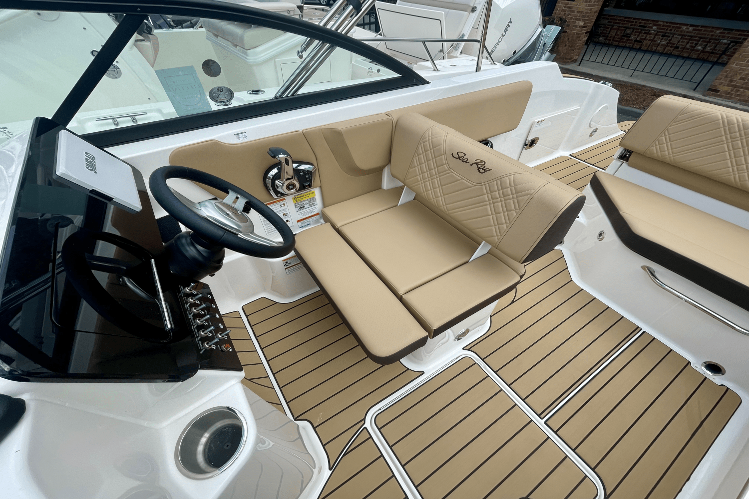 2026 Sea Ray SDX 230 Outboard Image Thumbnail #11