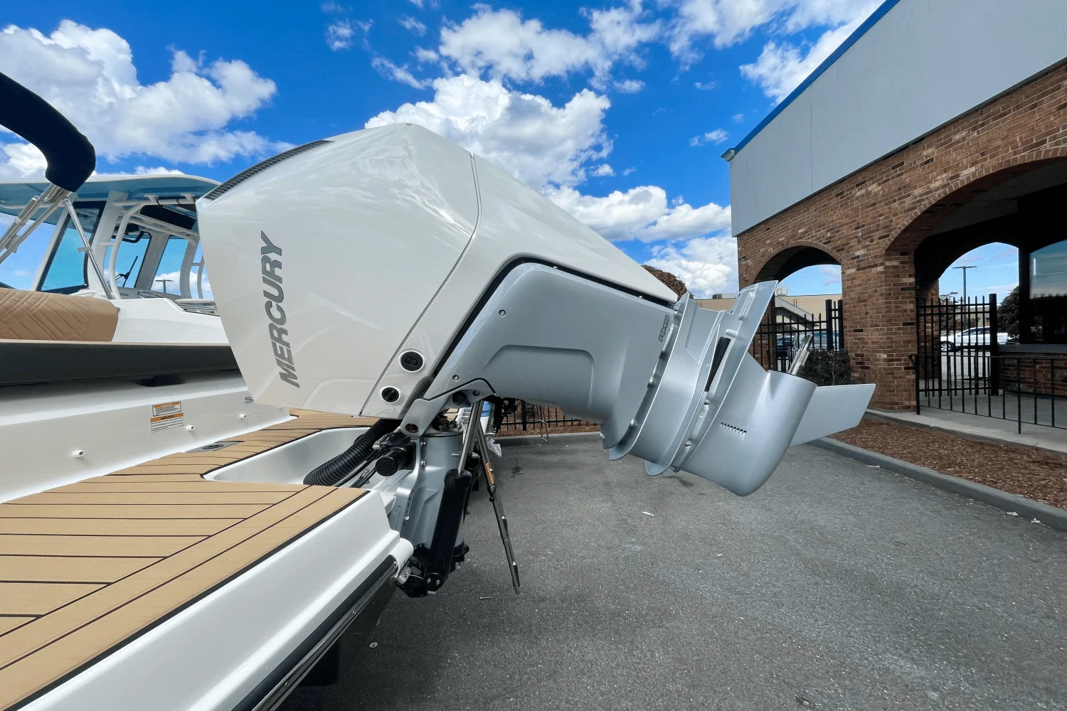 2026 Sea Ray SDX 230 Outboard Image Thumbnail #1
