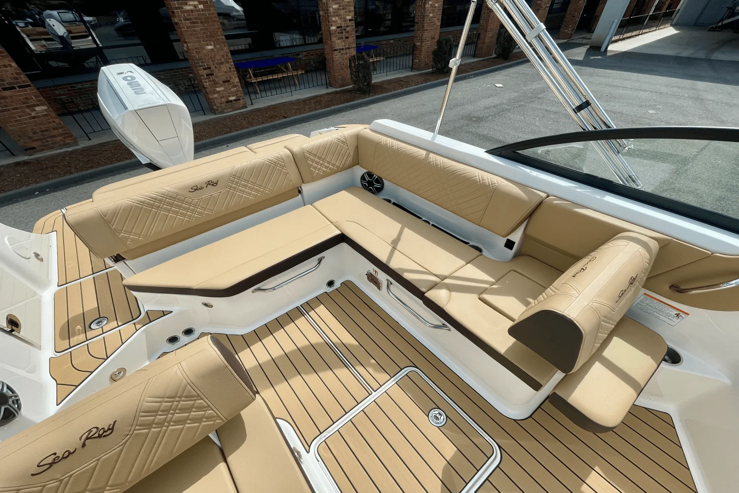 2026 Sea Ray SDX 230 Outboard Image Thumbnail #6