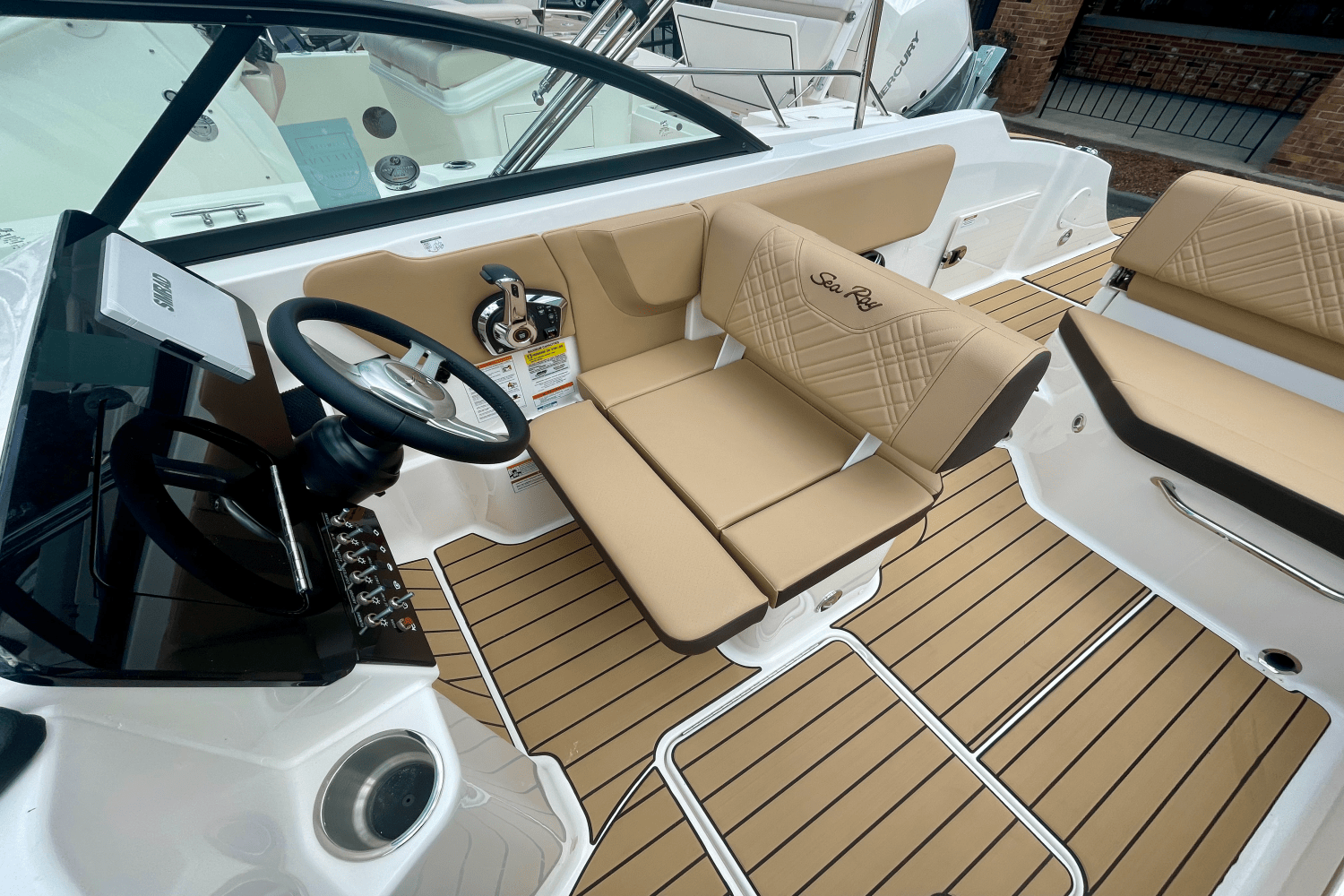 2026 Sea Ray SDX 230 Outboard Image Thumbnail #11