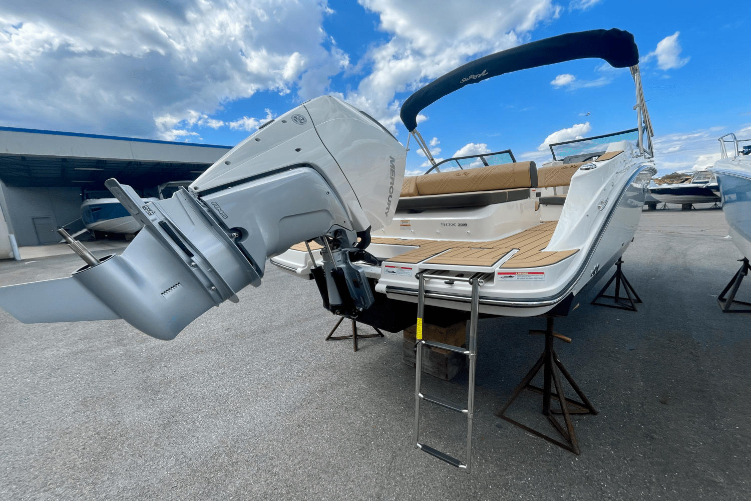 2026 Sea Ray SDX 230 Outboard Image Thumbnail #2