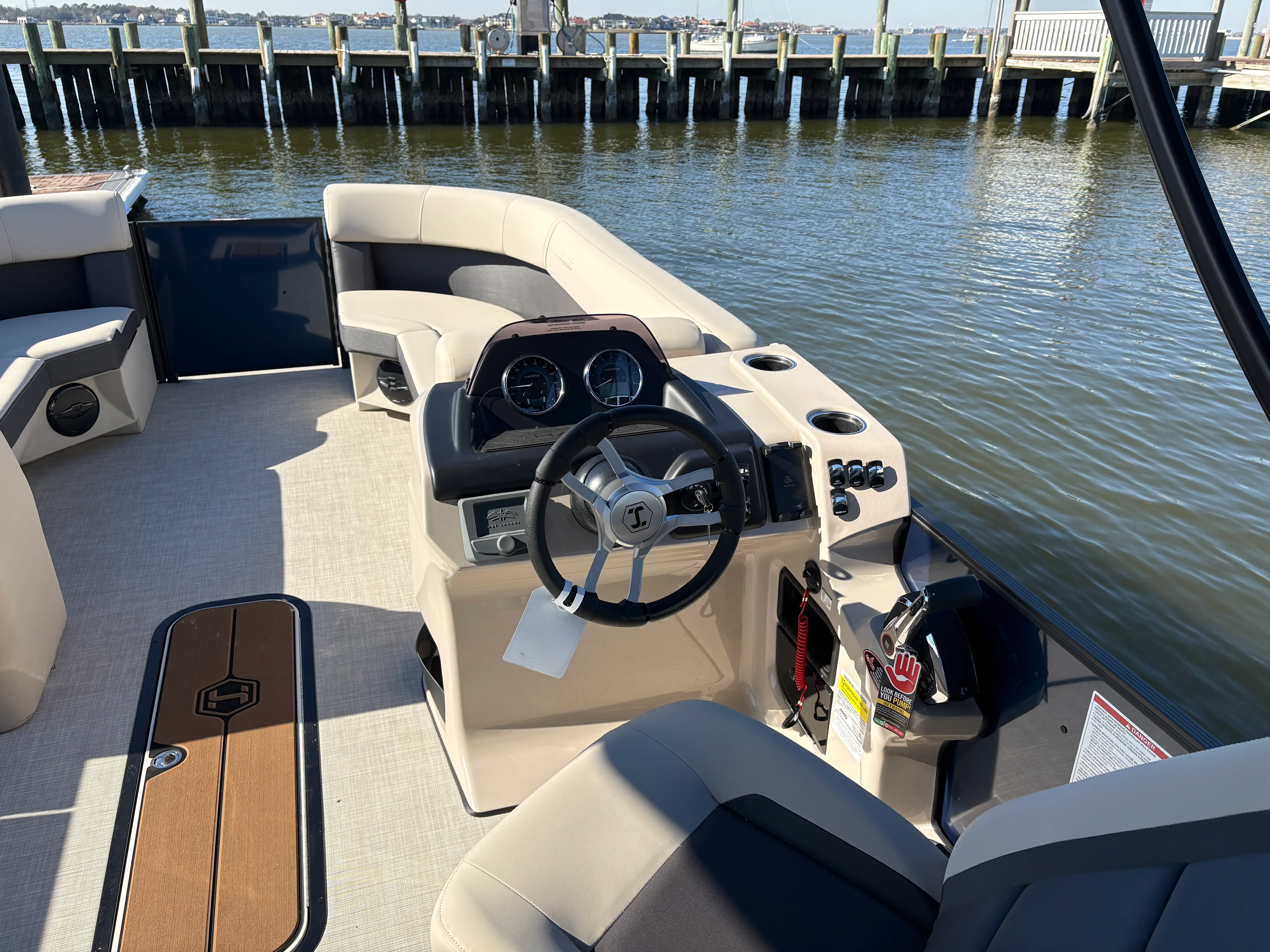 2026 Harris Cruiser 230 Image Thumbnail #16