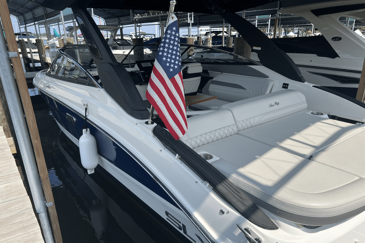 2023 Sea Ray 260 SLX Image Thumbnail #4