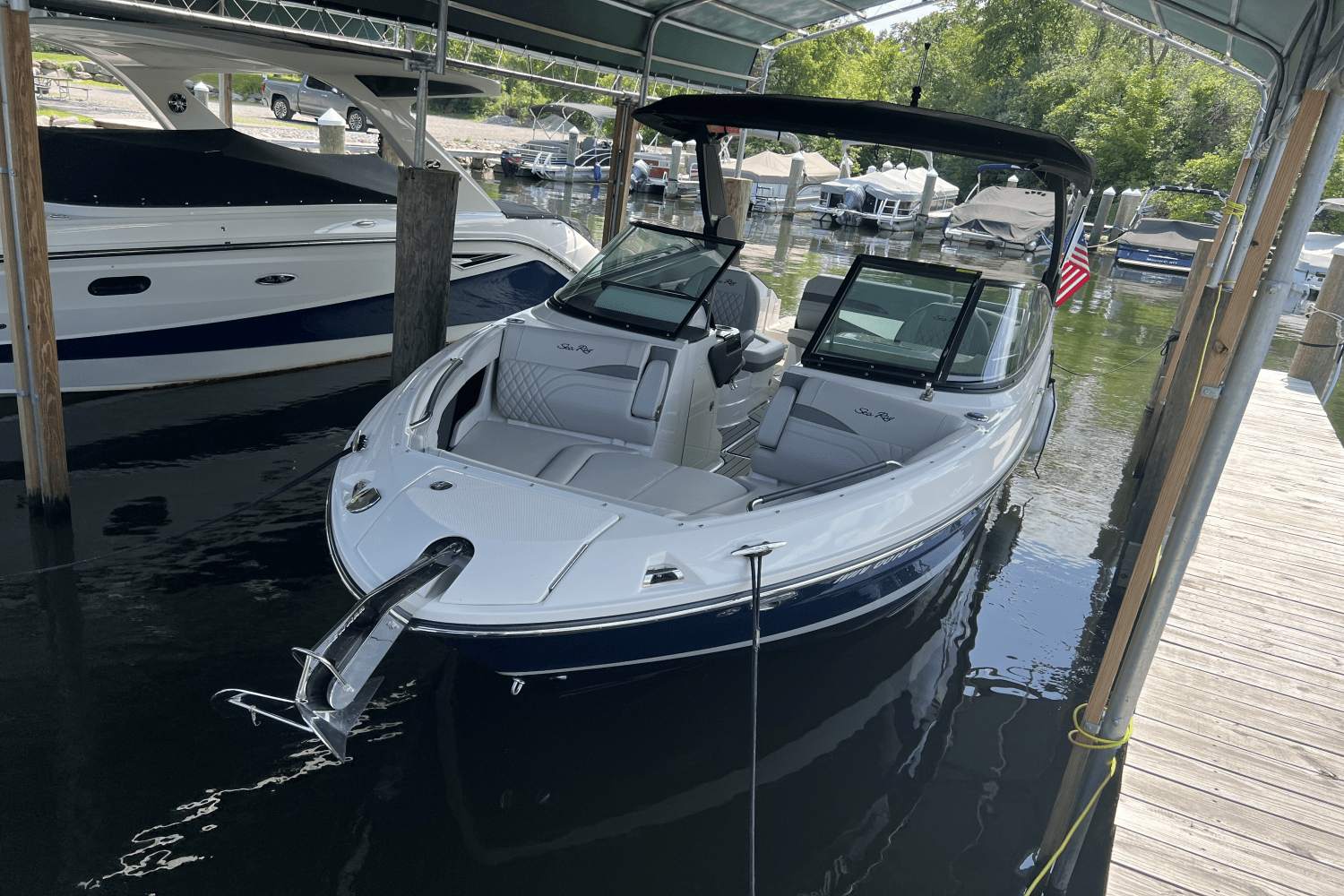 2023 Sea Ray 260 SLX Image Thumbnail #2