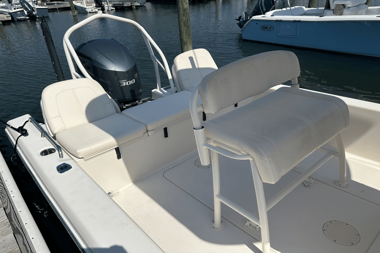 2016 Grady-White 251 COASTAL EXPLORER Image Thumbnail #14