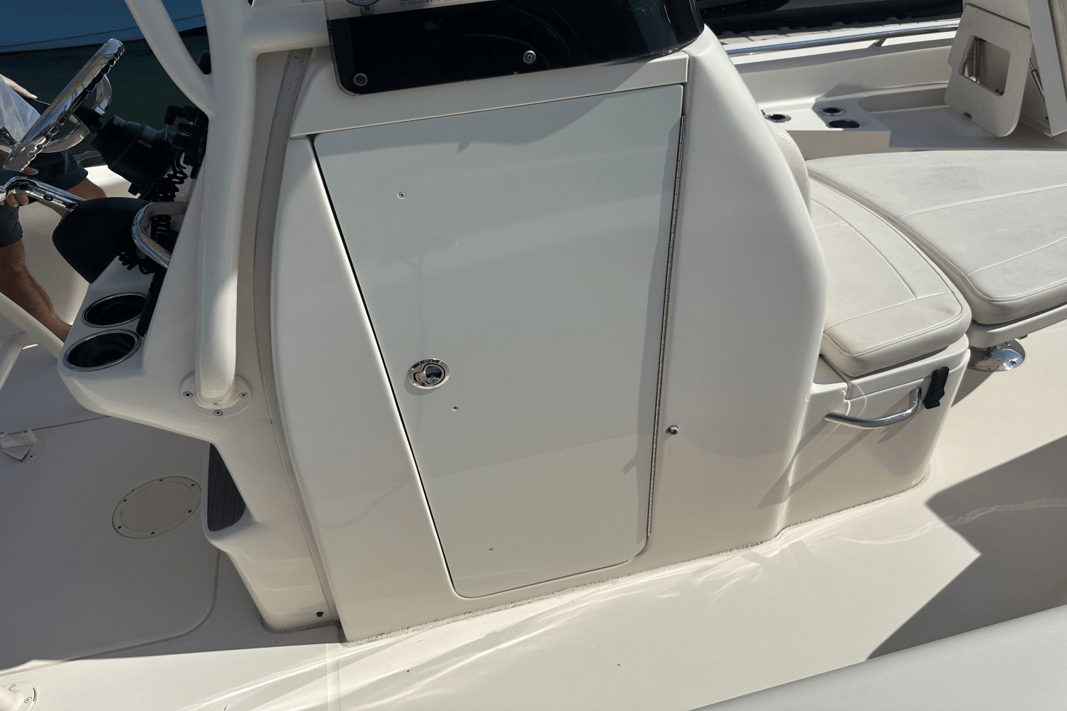 2016 Grady-White 251 COASTAL EXPLORER Image Thumbnail #9
