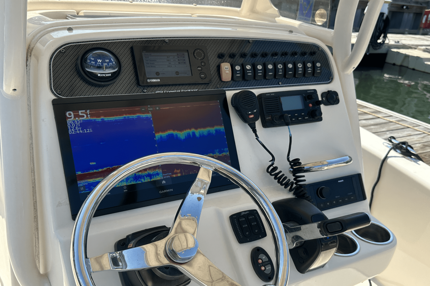 2016 Grady-White 251 COASTAL EXPLORER Image Thumbnail #6