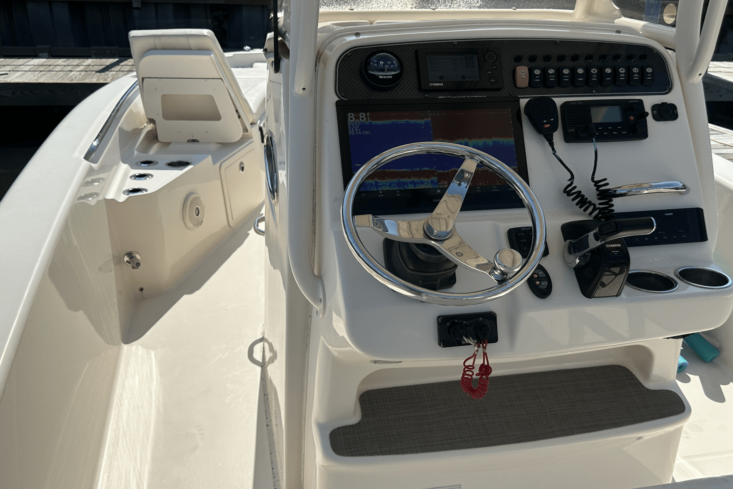 2016 Grady-White 251 COASTAL EXPLORER Image Thumbnail #5