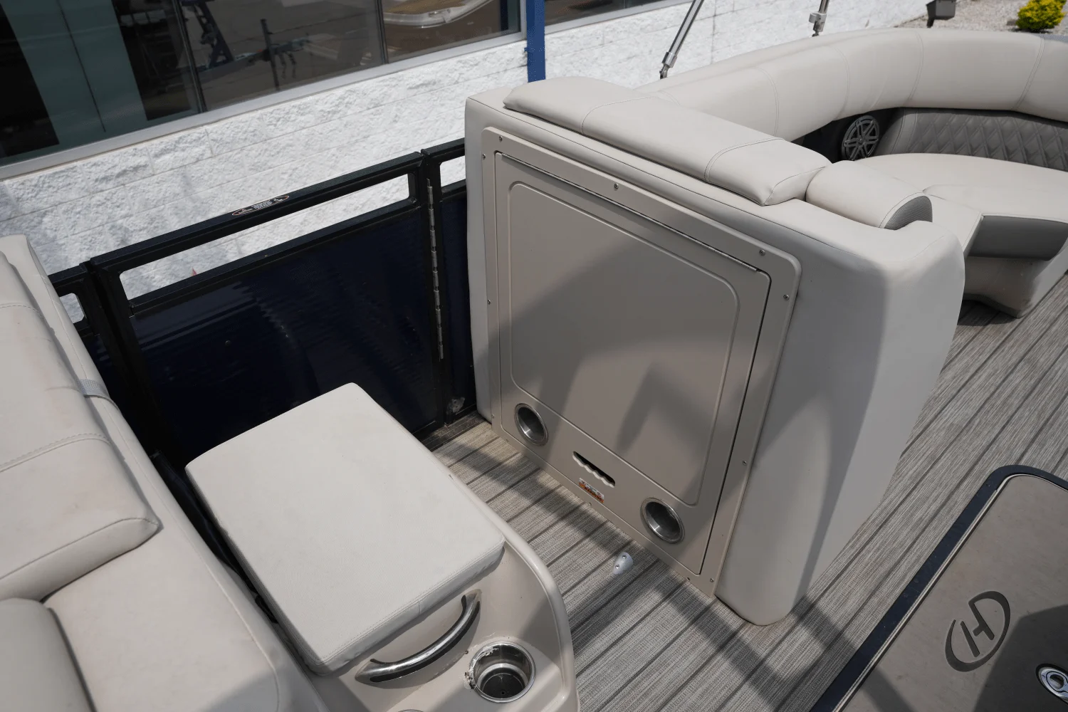 2021 Harris 230 SOLSTICE Image Thumbnail #16