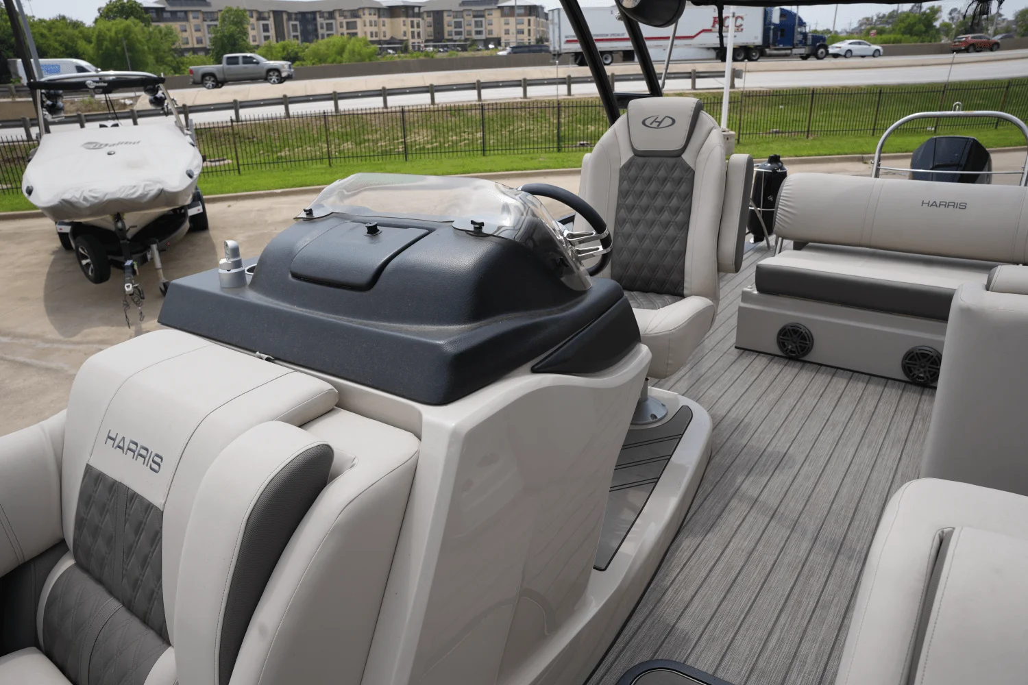 2021 Harris 230 SOLSTICE Image Thumbnail #13