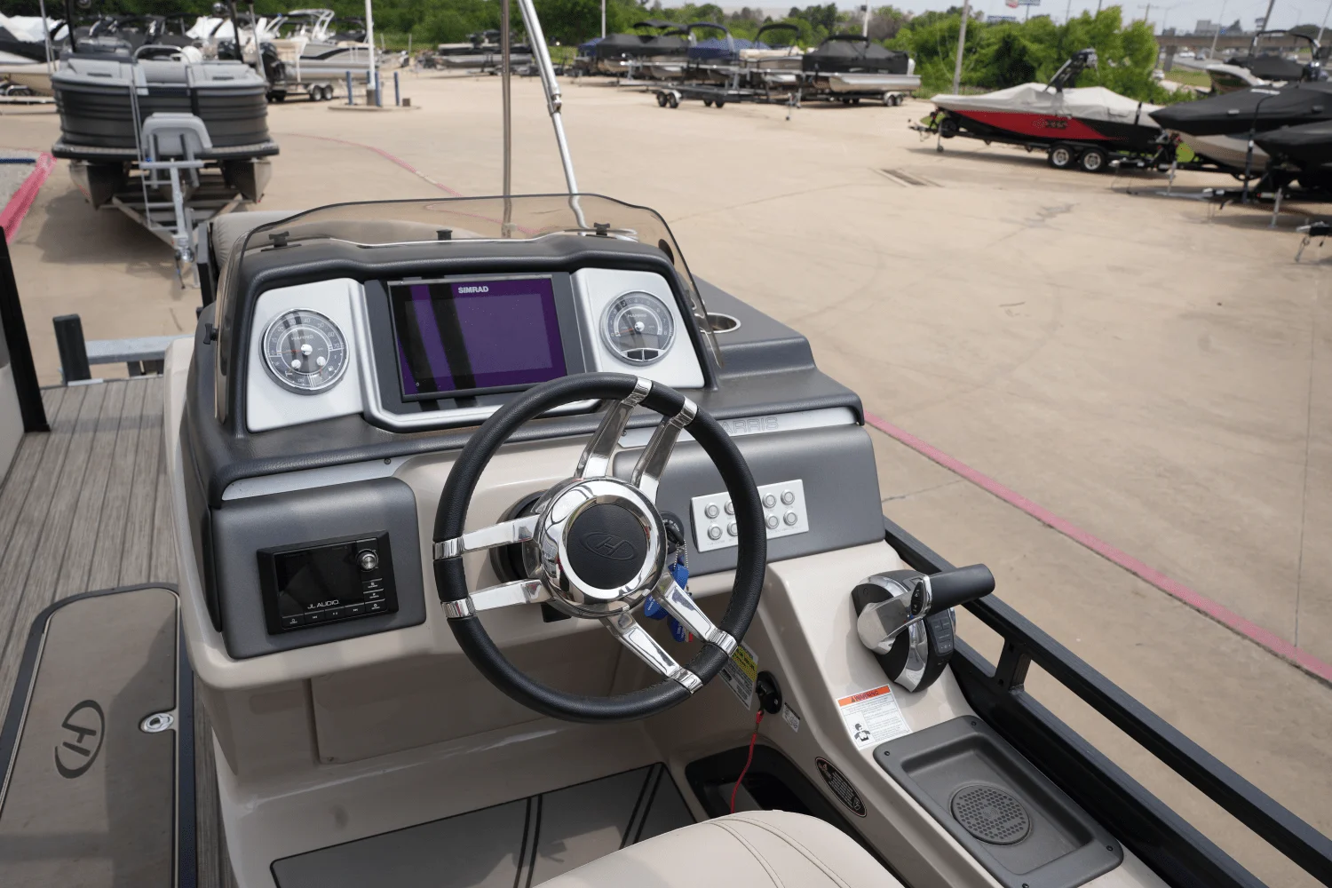 2021 Harris 230 SOLSTICE Image Thumbnail #15