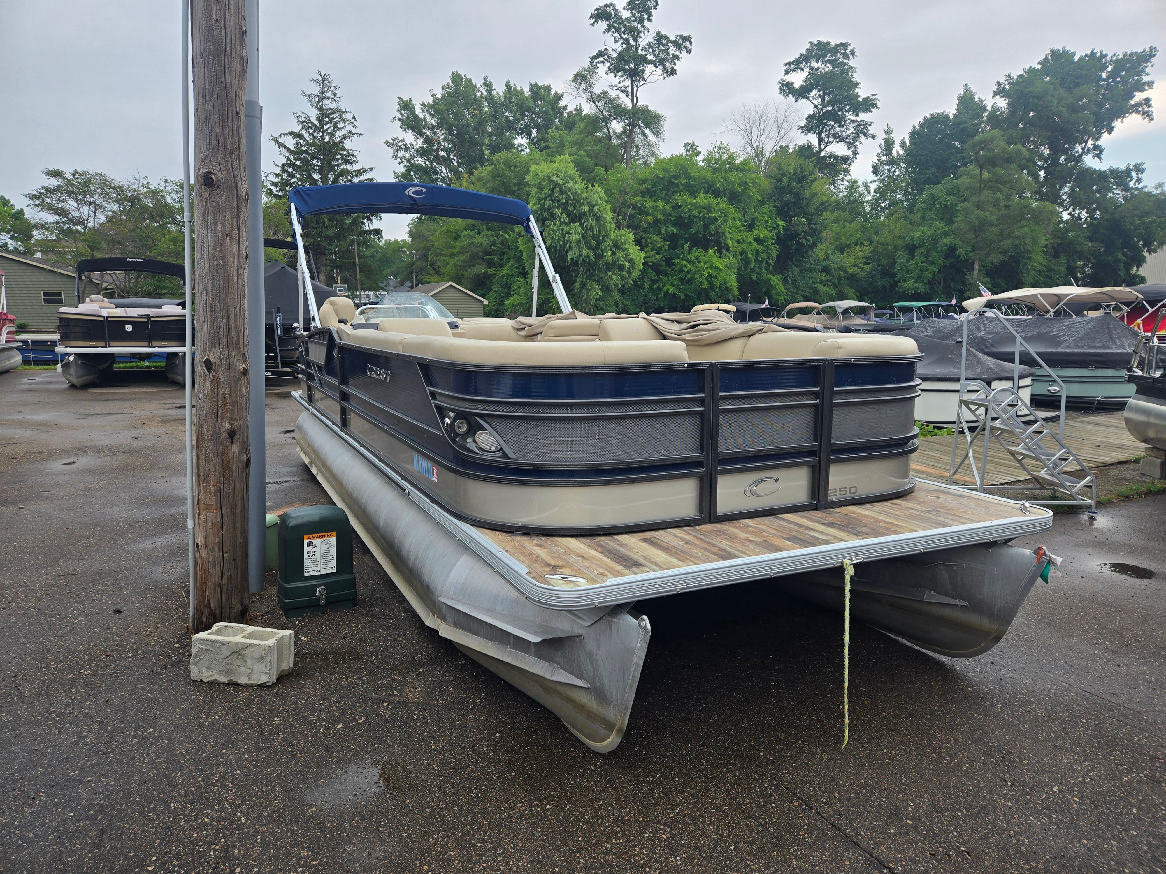 2016 Crest 250 CLASSIC L Image Thumbnail #0