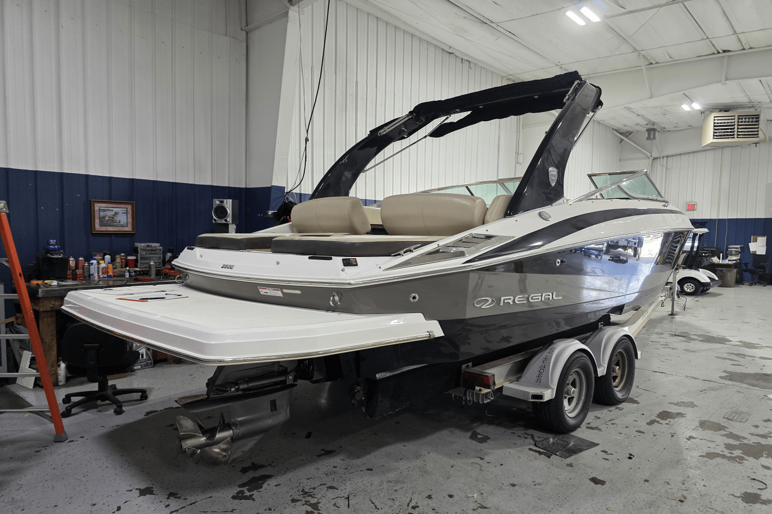 2015 Regal 2500 Image Thumbnail #1