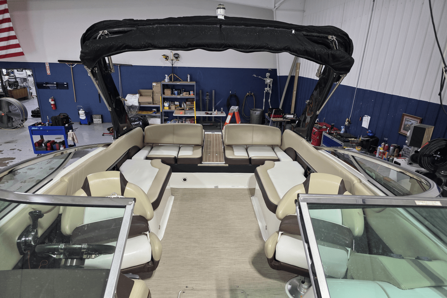 2015 Regal 2500 Image Thumbnail #4