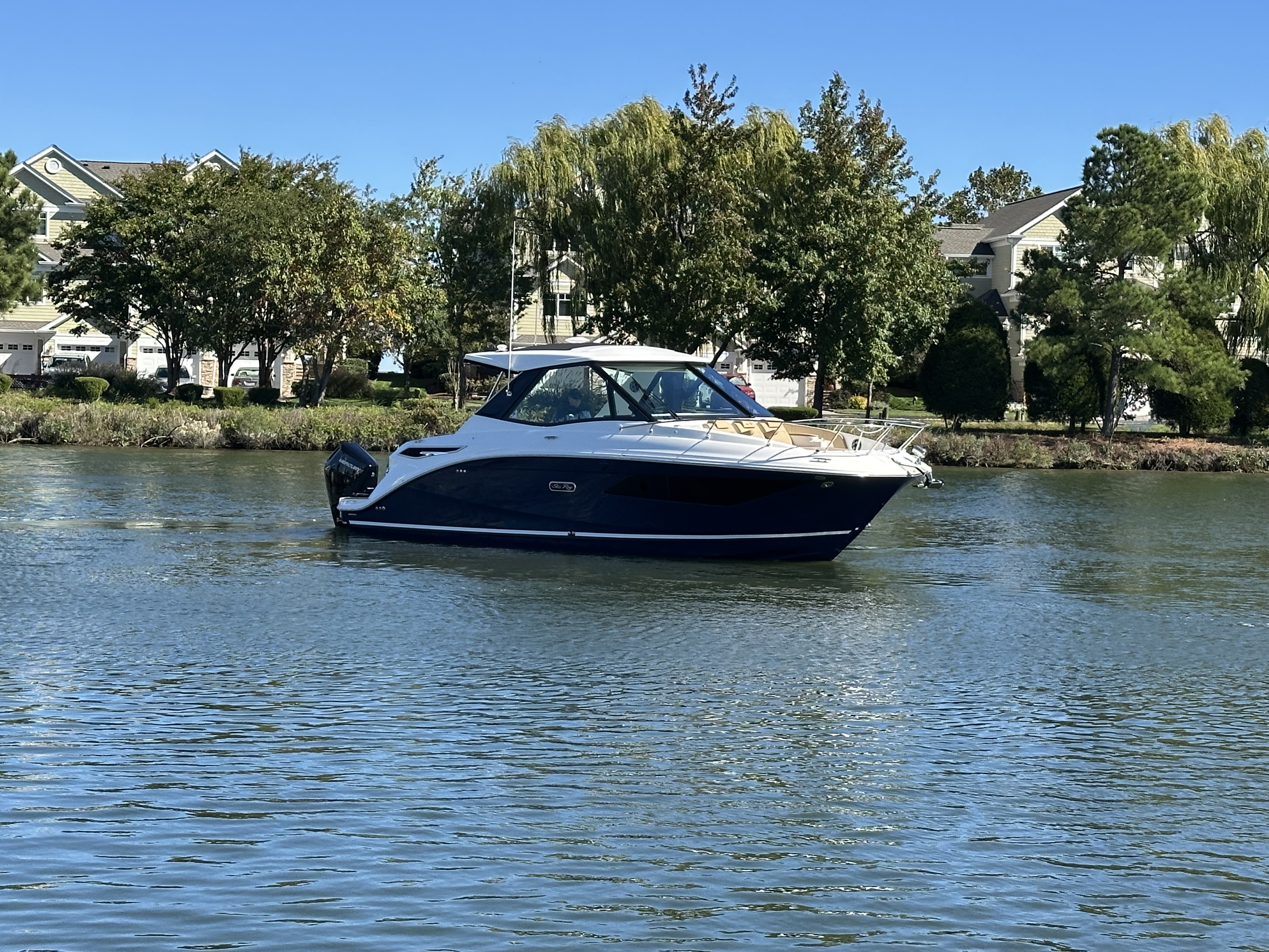 2026 Sea Ray Sundancer 320 Outboard Image Thumbnail #0