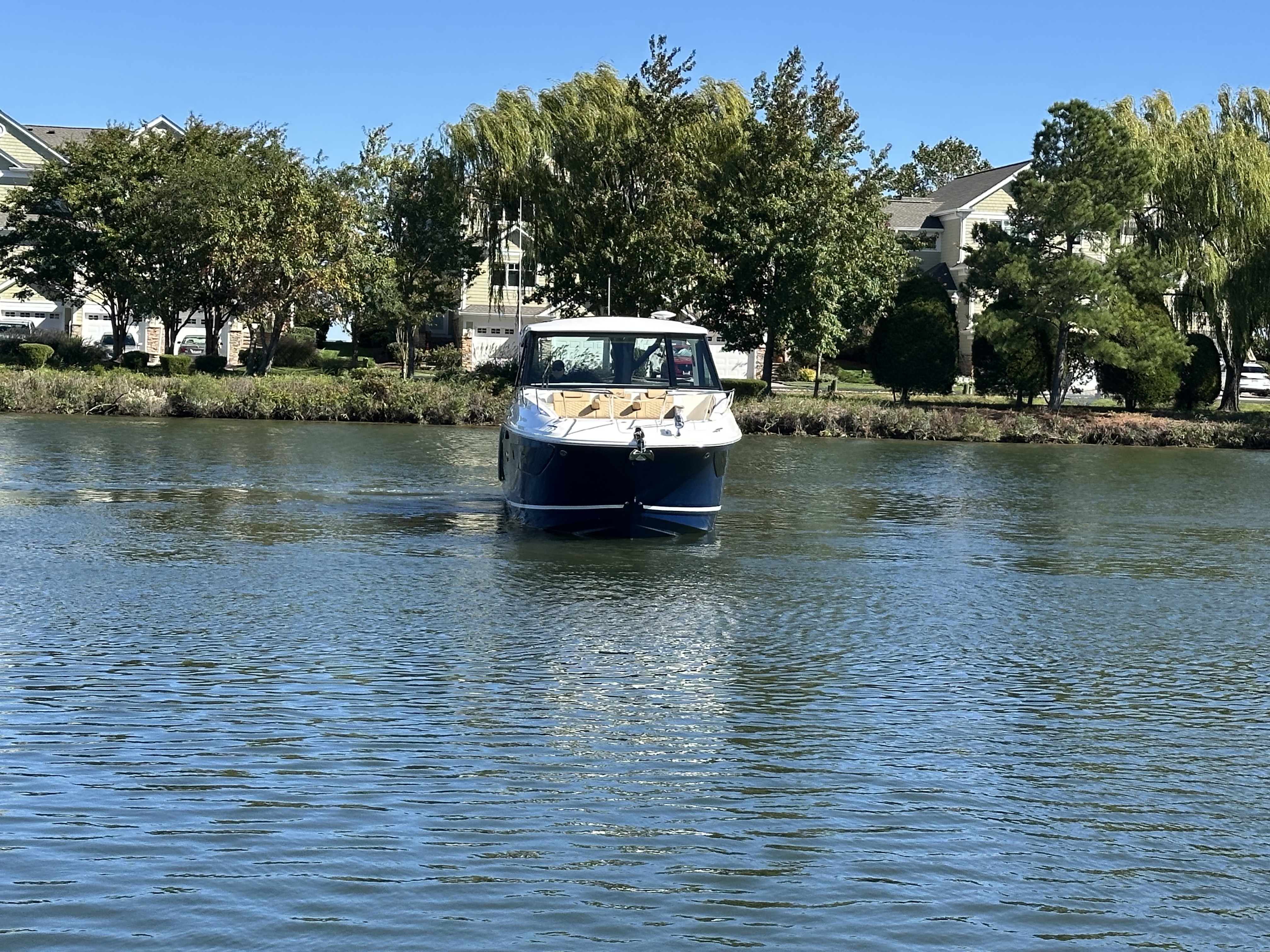 2026 Sea Ray Sundancer 320 Outboard Image Thumbnail #7