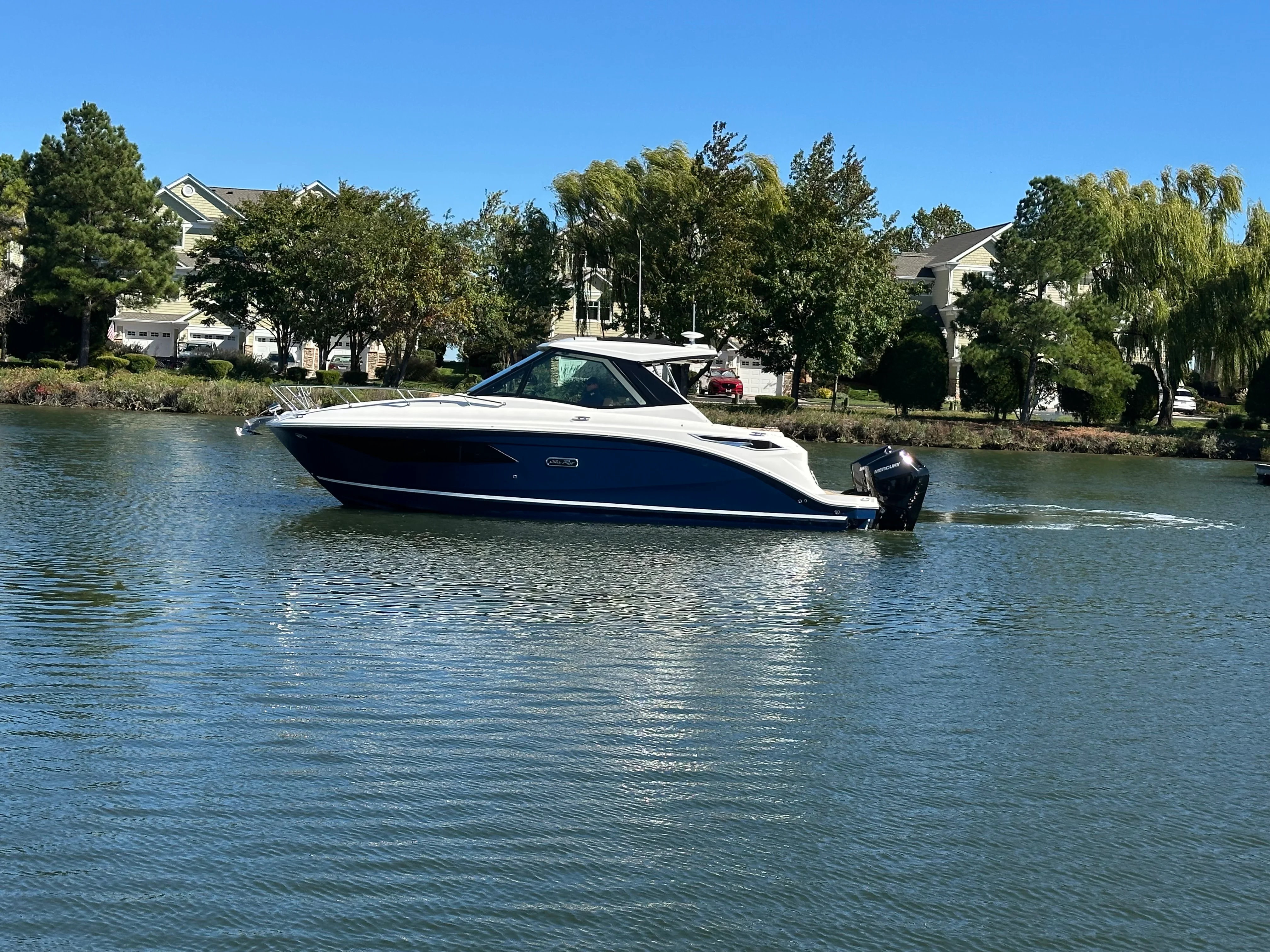 2026 Sea Ray Sundancer 320 Outboard Image Thumbnail #5