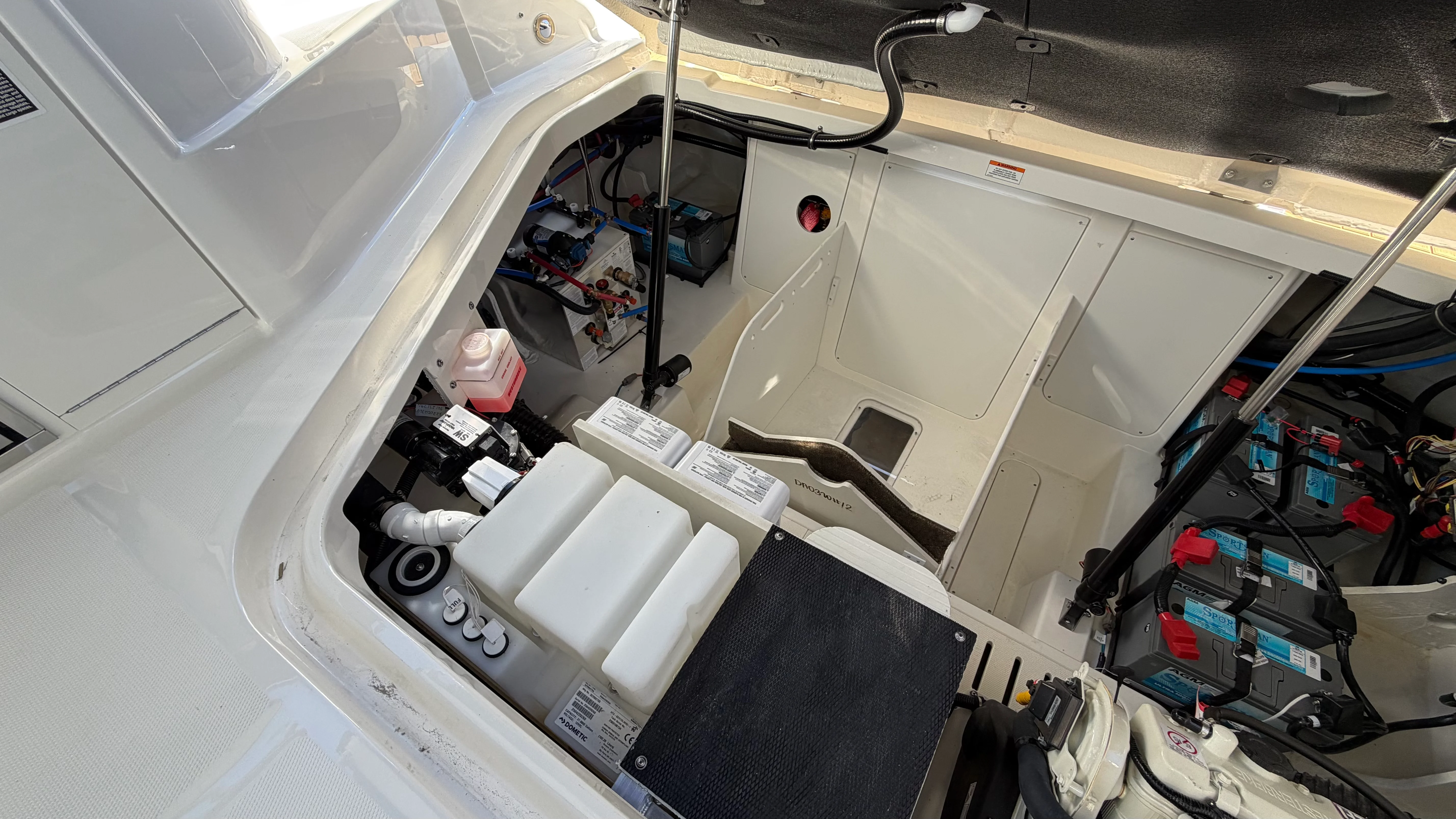 2026 Sea Ray Sundancer 320 Outboard Image Thumbnail #50