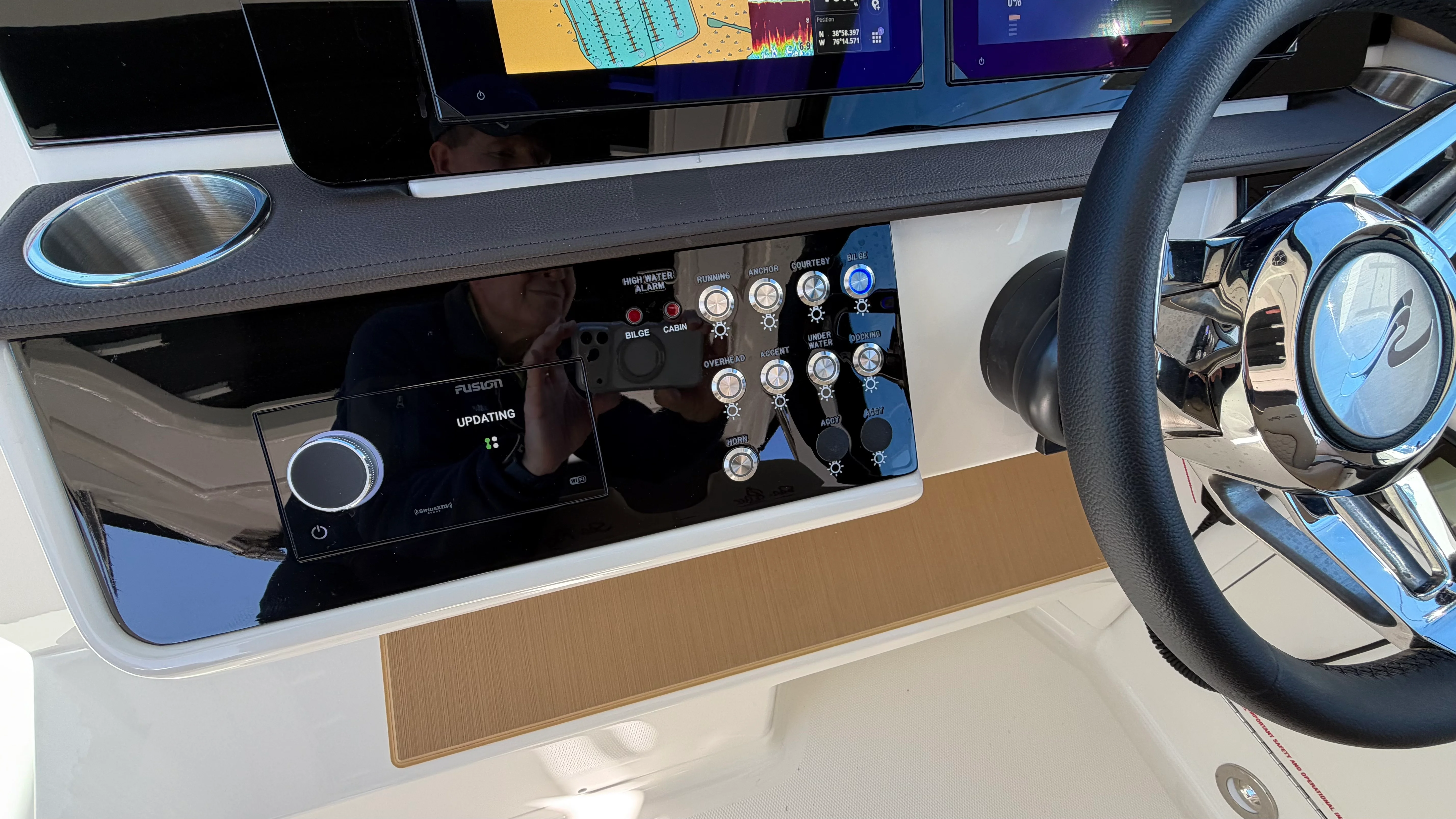 2026 Sea Ray Sundancer 320 Outboard Image Thumbnail #24