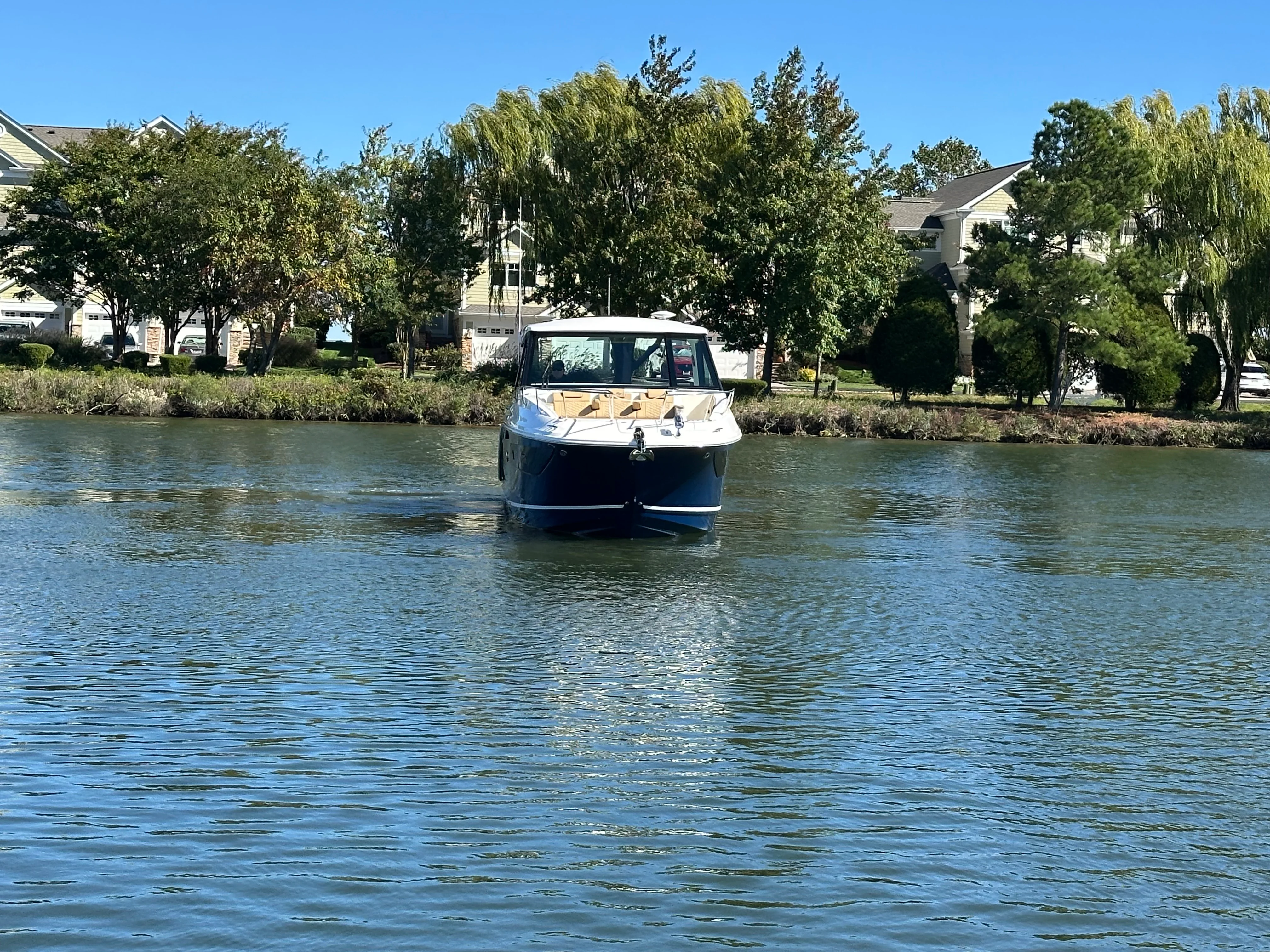 2026 Sea Ray Sundancer 320 Outboard Image Thumbnail #7