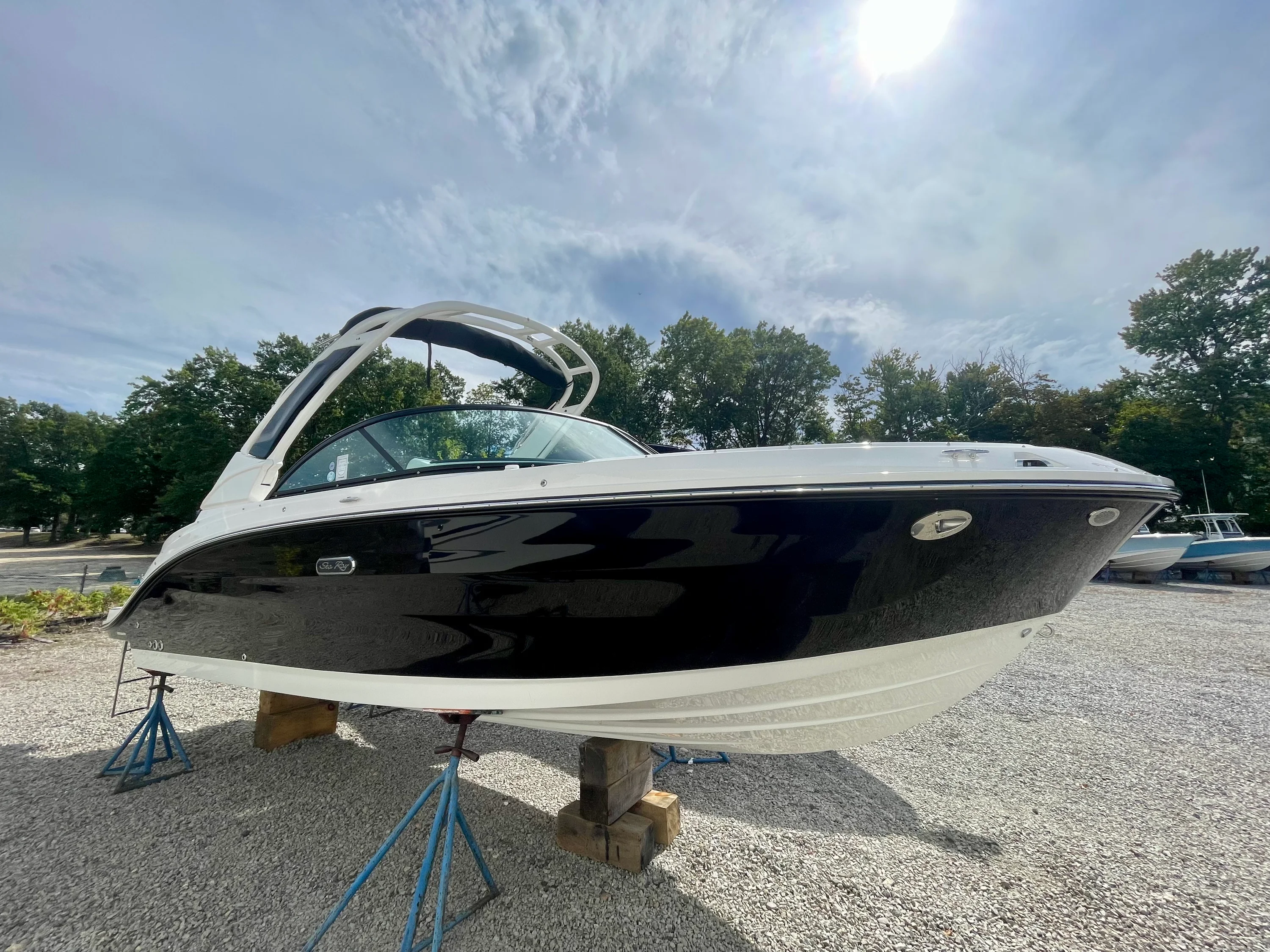 2026 Sea Ray SDX 230 Outboard Image Thumbnail #1