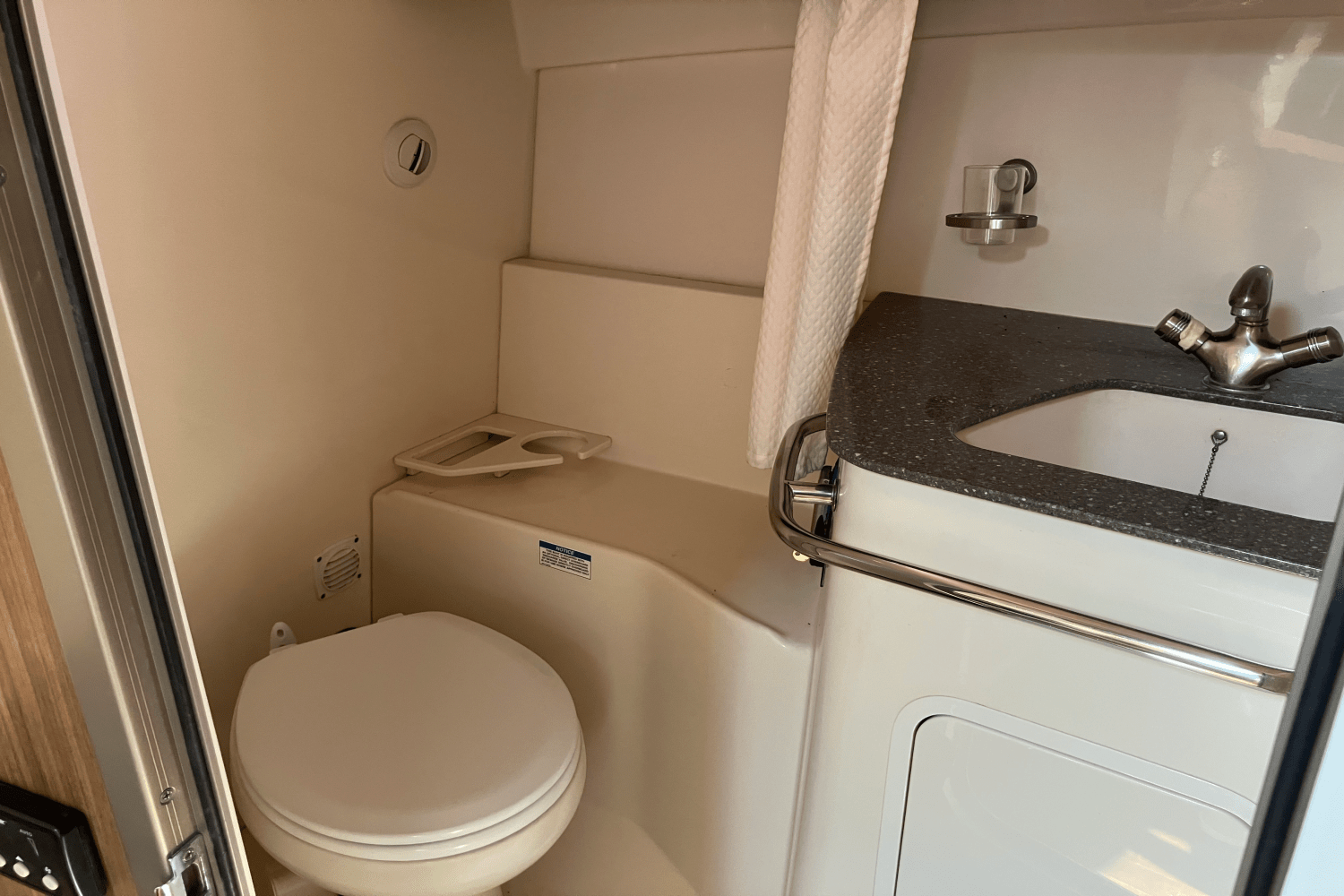 2013 Boston Whaler 345 CONQUEST Image Thumbnail #31