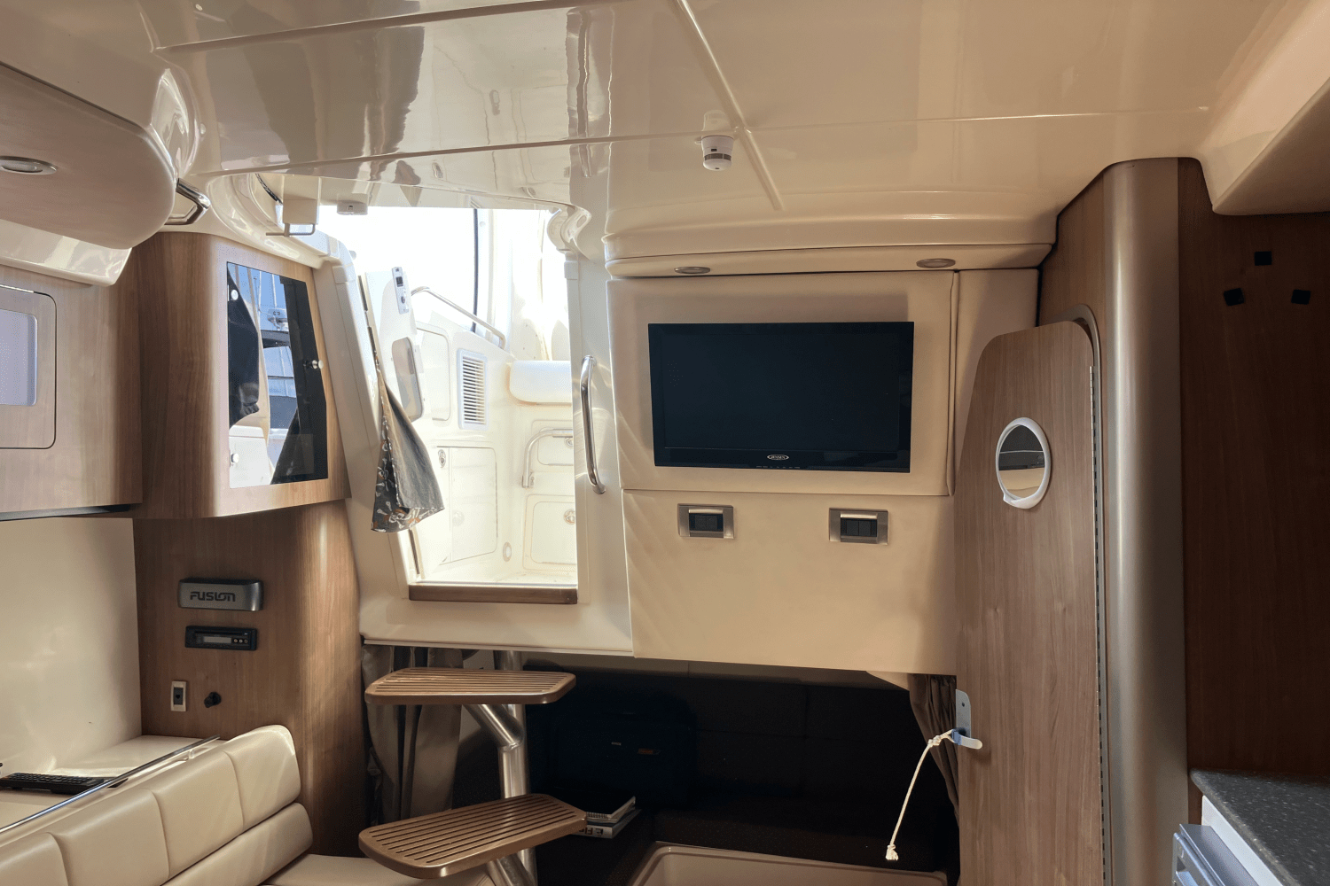 2013 Boston Whaler 345 CONQUEST Image Thumbnail #25