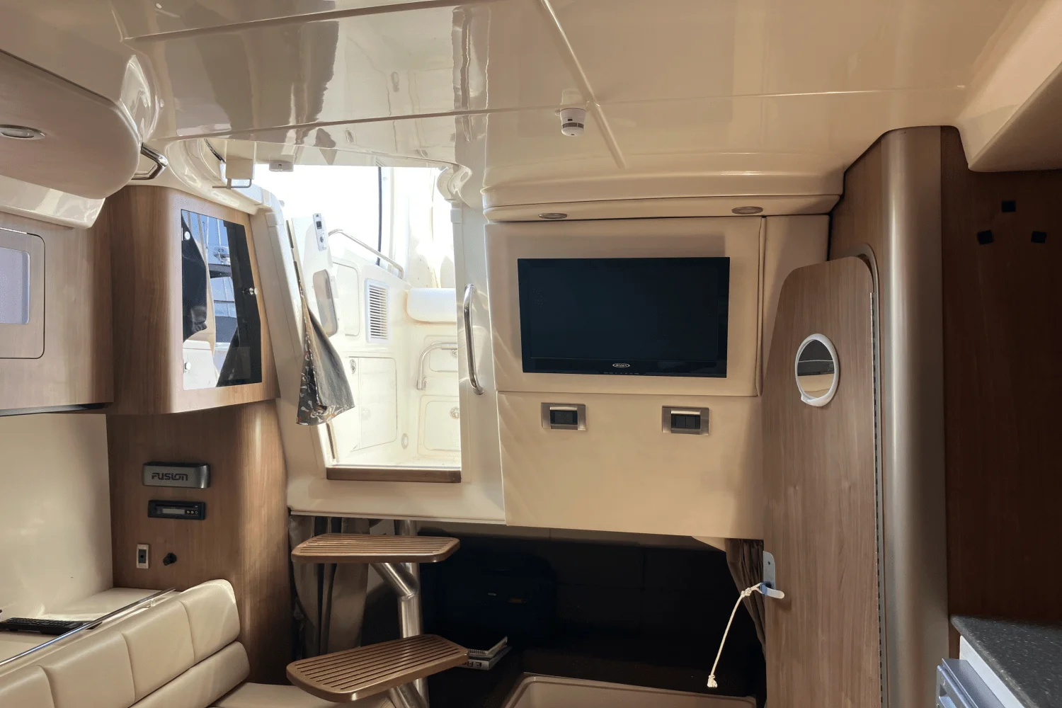 2013 Boston Whaler 345 CONQUEST Image Thumbnail #25