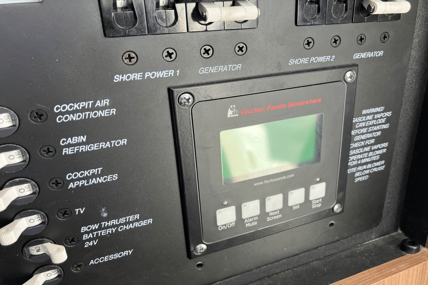 2013 Boston Whaler 345 CONQUEST Image Thumbnail #29