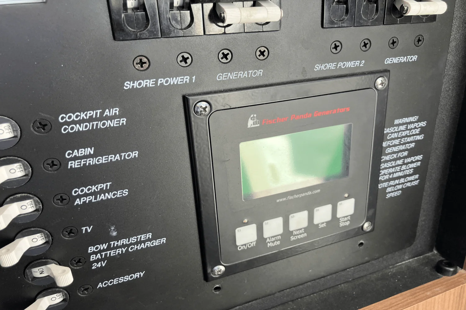 2013 Boston Whaler 345 CONQUEST Image Thumbnail #29