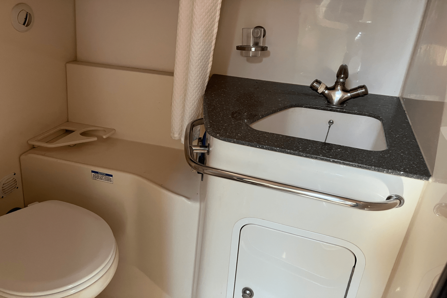 2013 Boston Whaler 345 CONQUEST Image Thumbnail #32