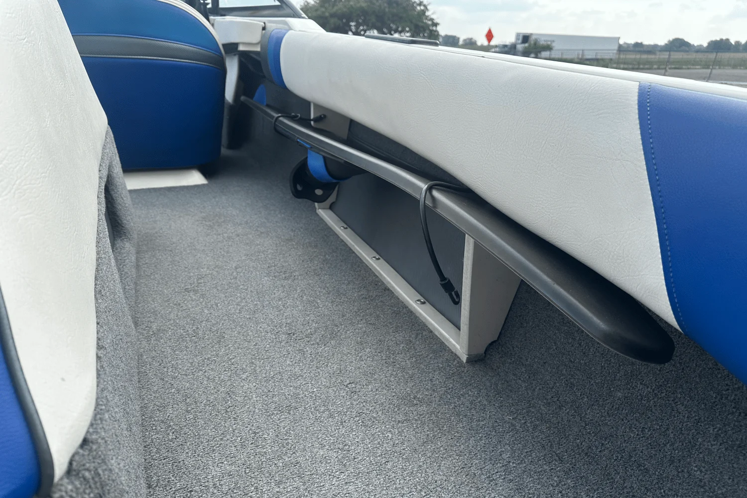 1998 Malibu SPORTSTER Image Thumbnail #8