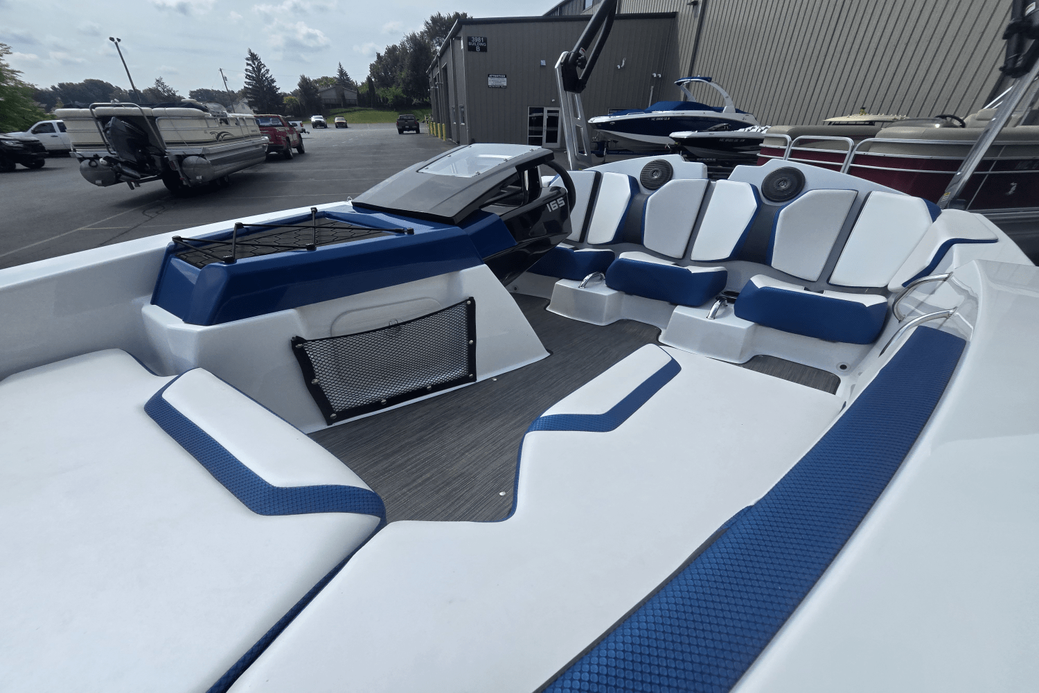 2021 Scarab 165 Image Thumbnail #10