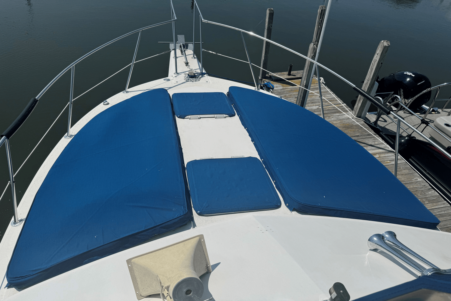 1989 Carver Yachts 27 SANTEGO Image Thumbnail #3