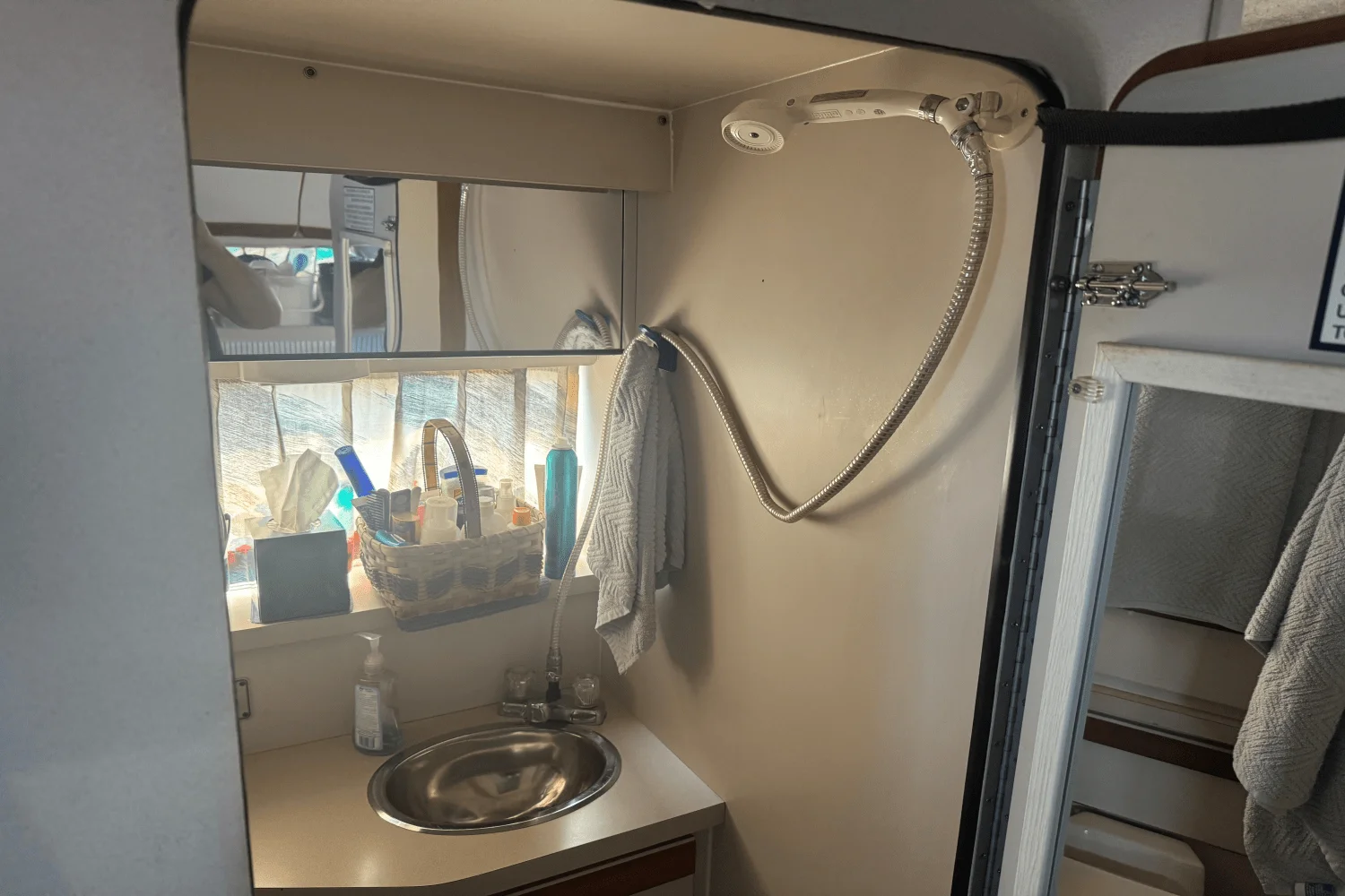 1989 Carver Yachts 27 SANTEGO Image Thumbnail #21