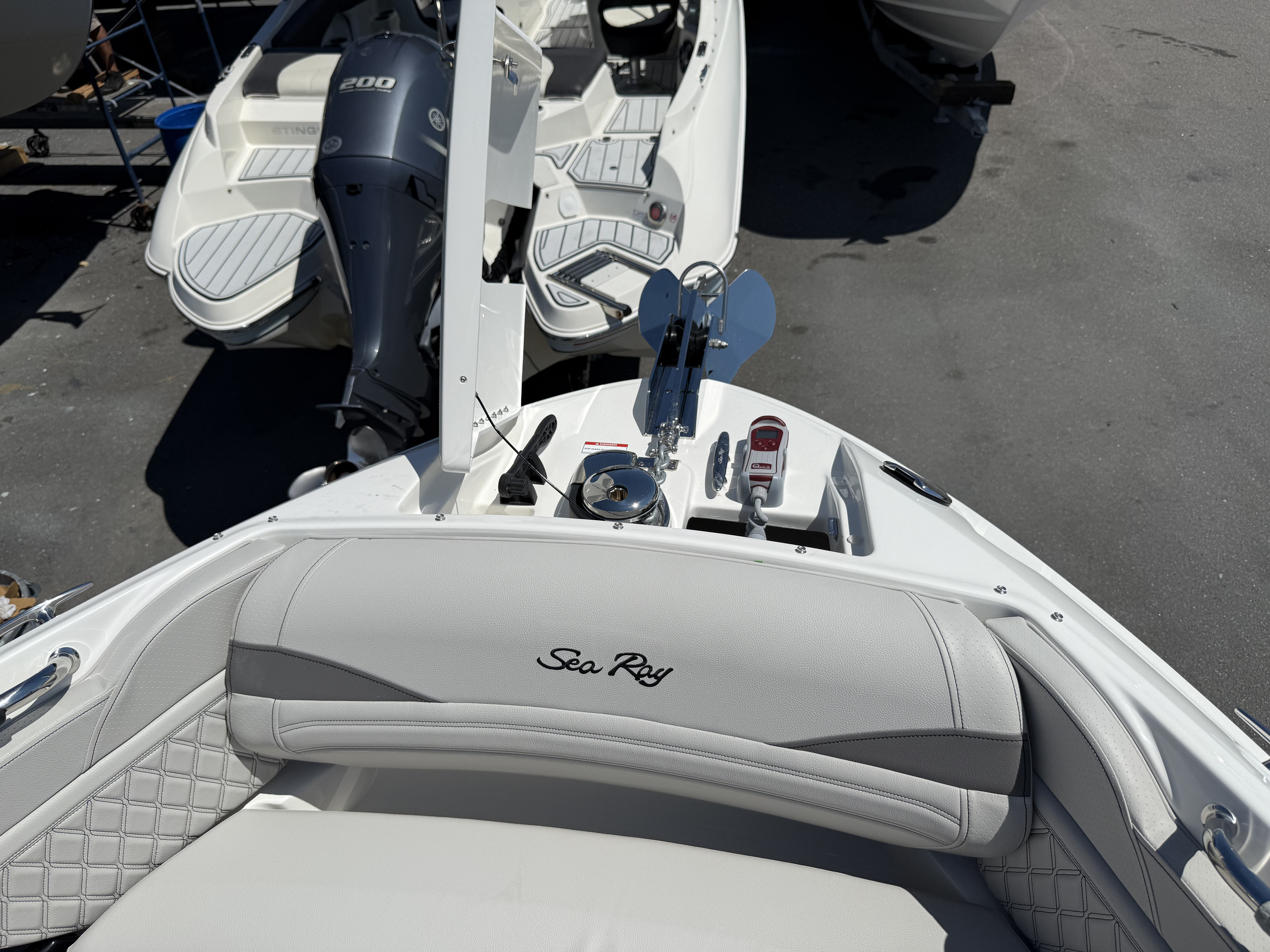 2026 Sea Ray SLX 280 Outboard Image Thumbnail #19
