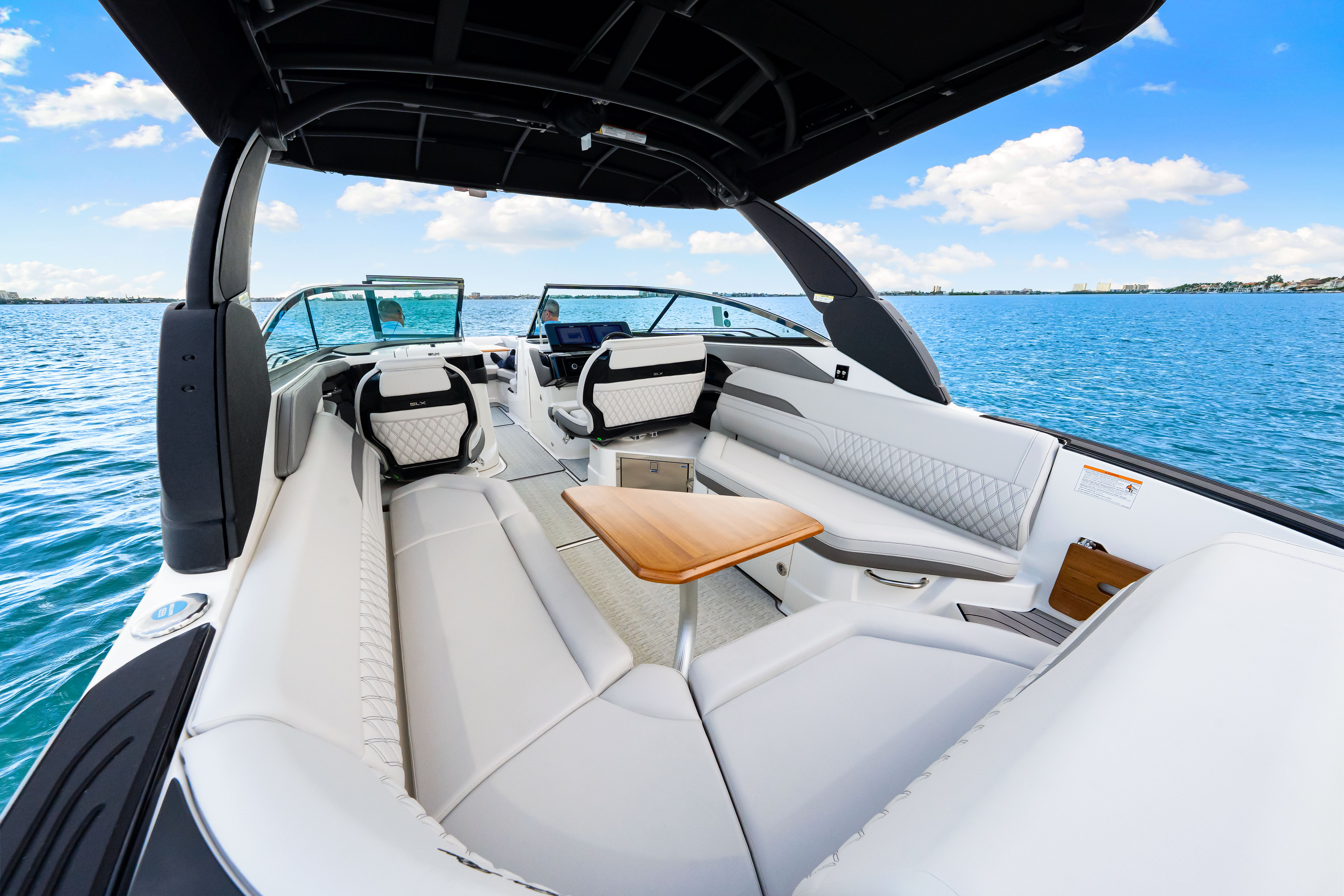 2026 Sea Ray SLX 280 Outboard Image Thumbnail #32