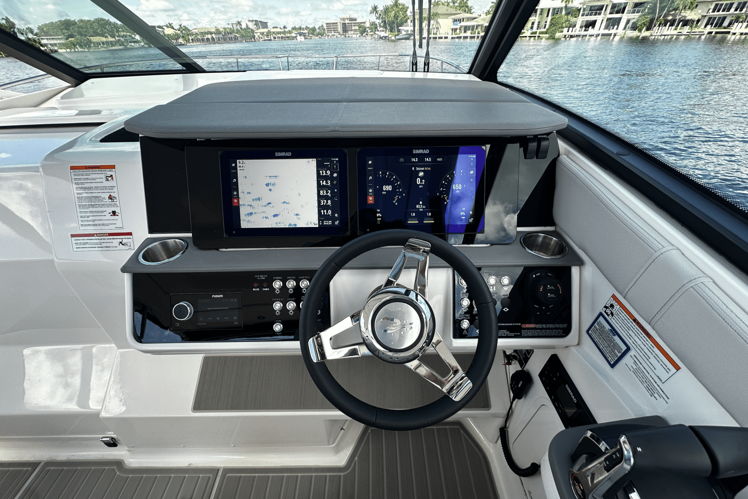2026 Sea Ray Sundancer 320 Outboard Image Thumbnail #37