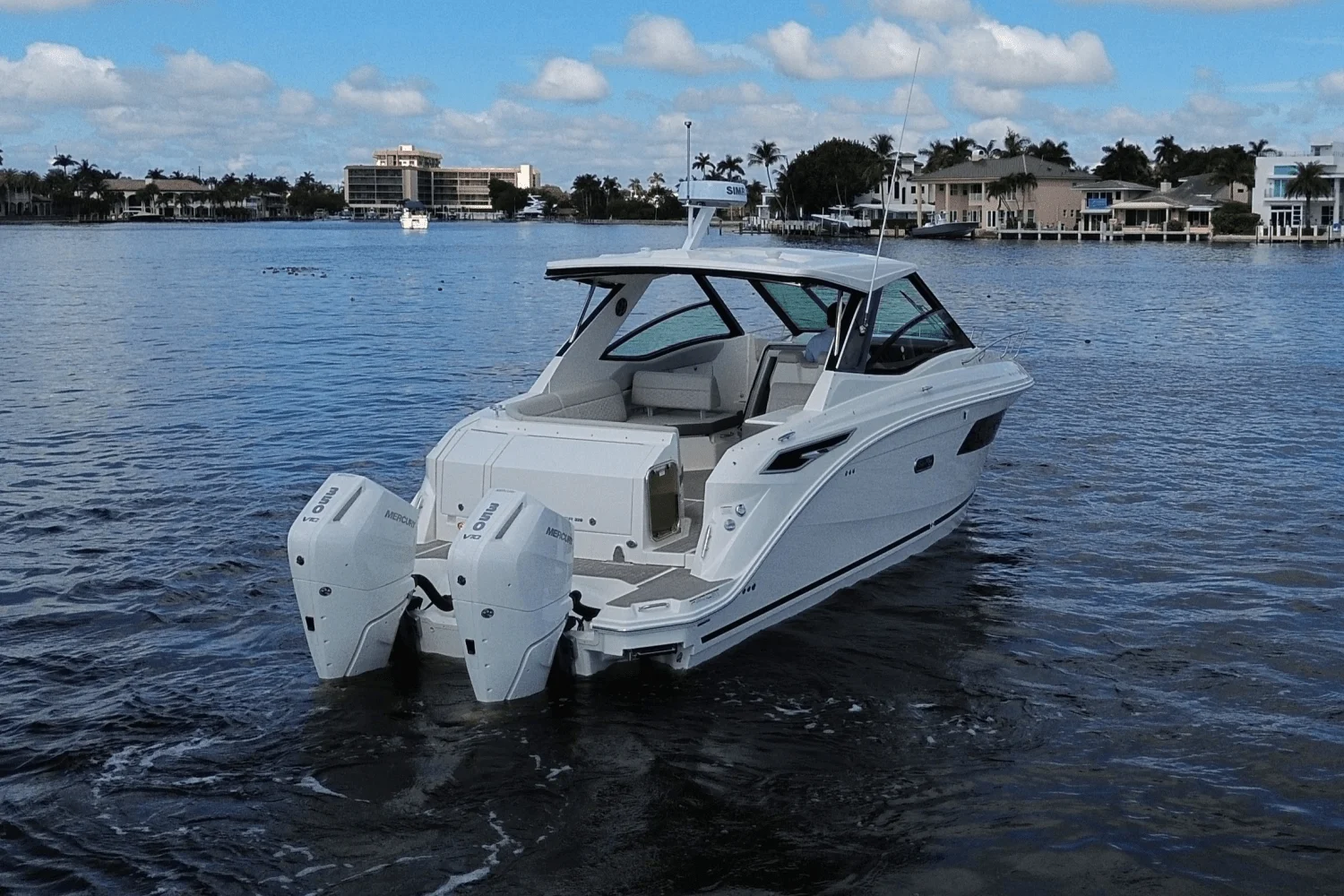 2026 Sea Ray Sundancer 320 Outboard Image Thumbnail #11