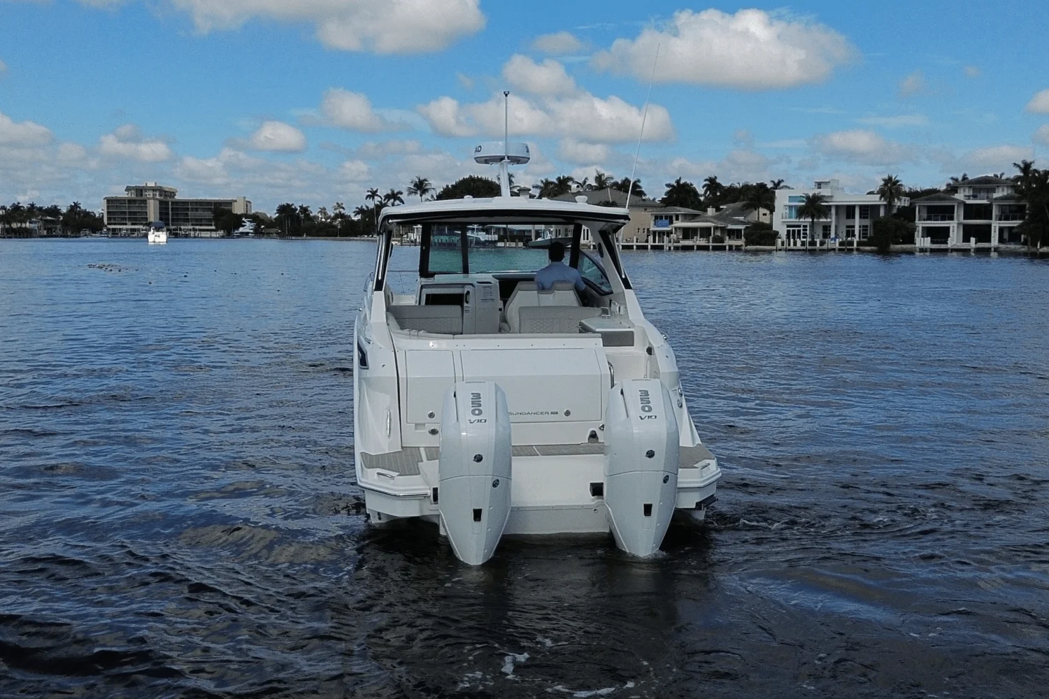 2026 Sea Ray Sundancer 320 Outboard Image Thumbnail #10