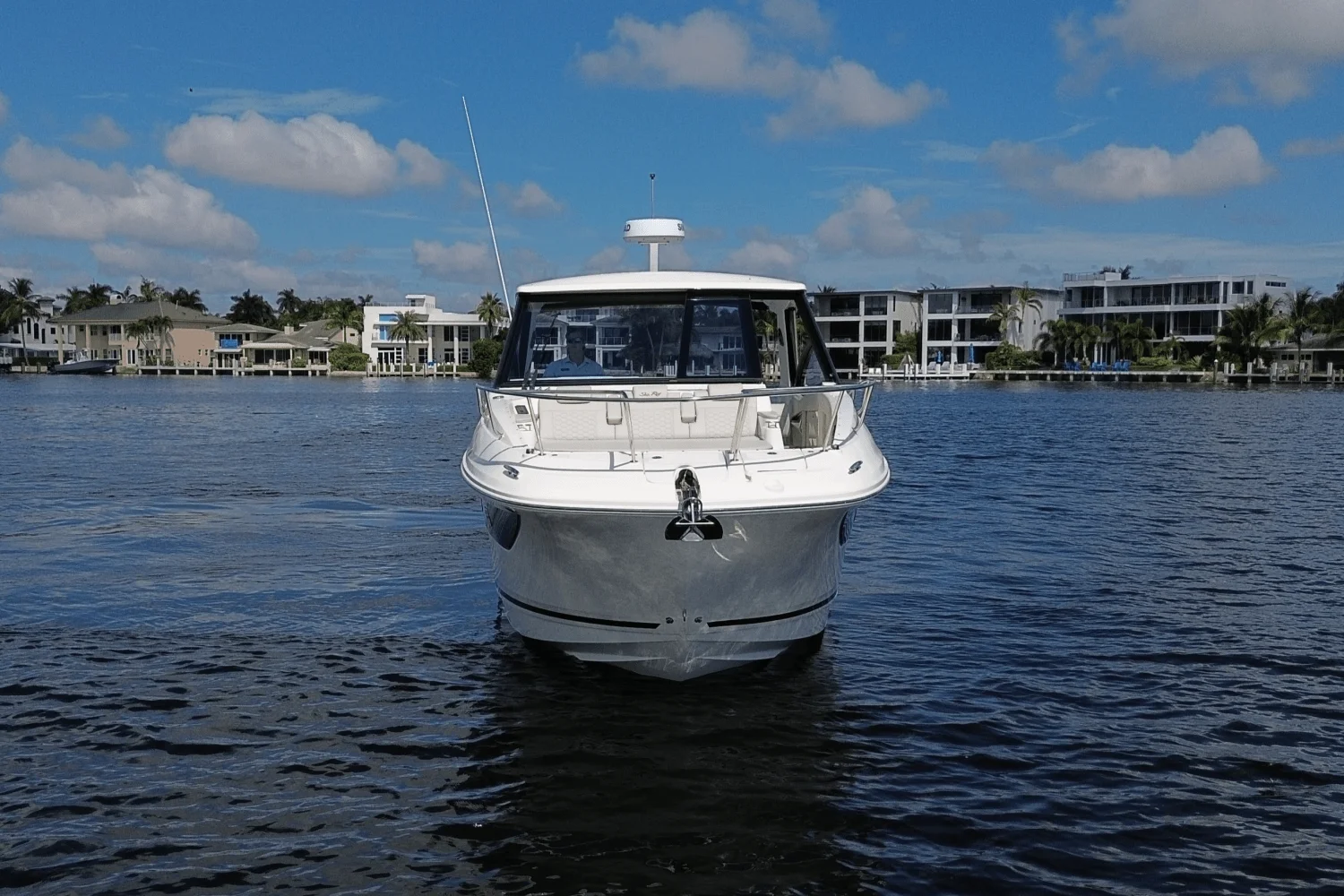 2026 Sea Ray Sundancer 320 Outboard Image Thumbnail #3