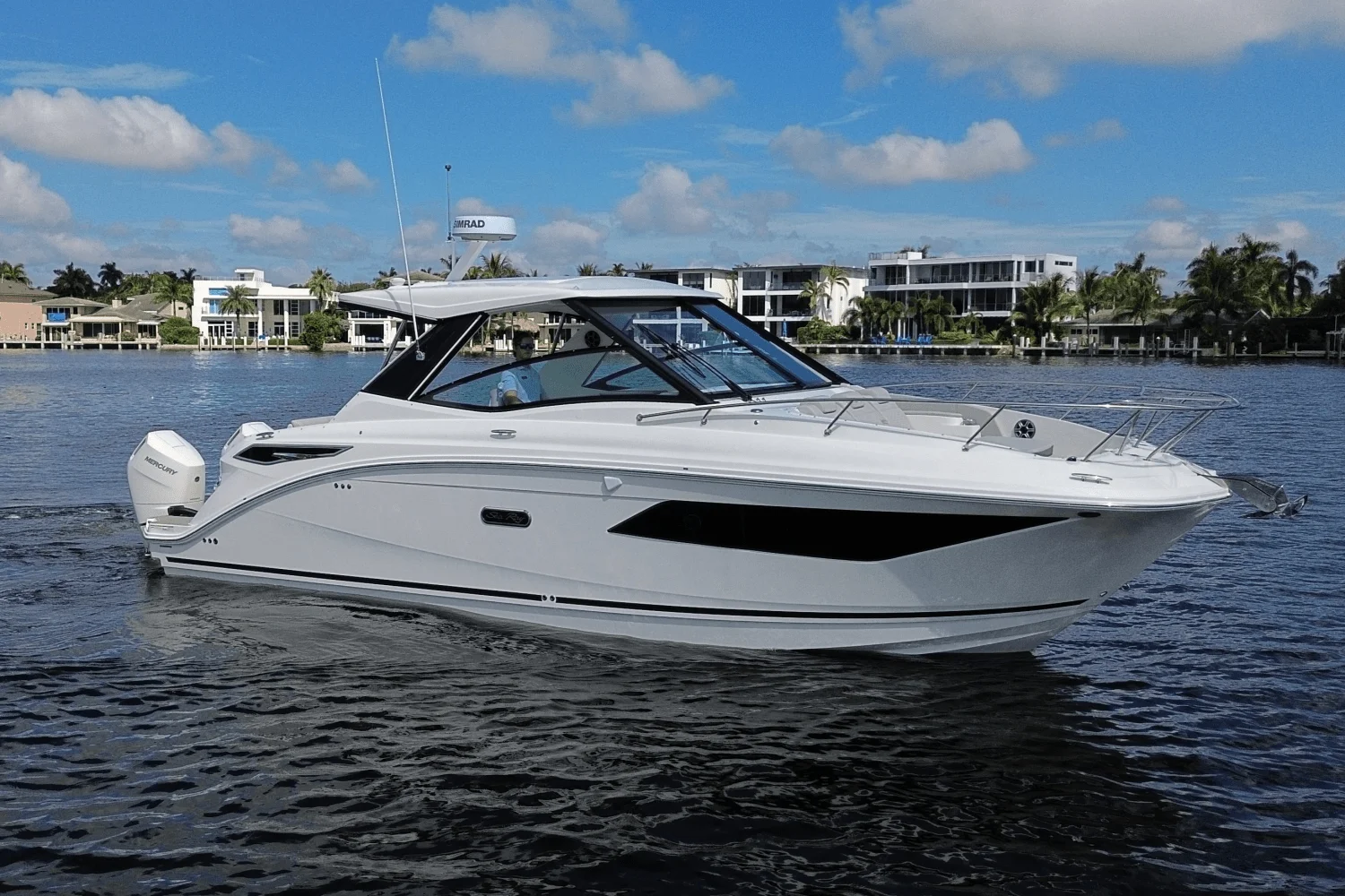 2026 Sea Ray Sundancer 320 Outboard Image Thumbnail #1
