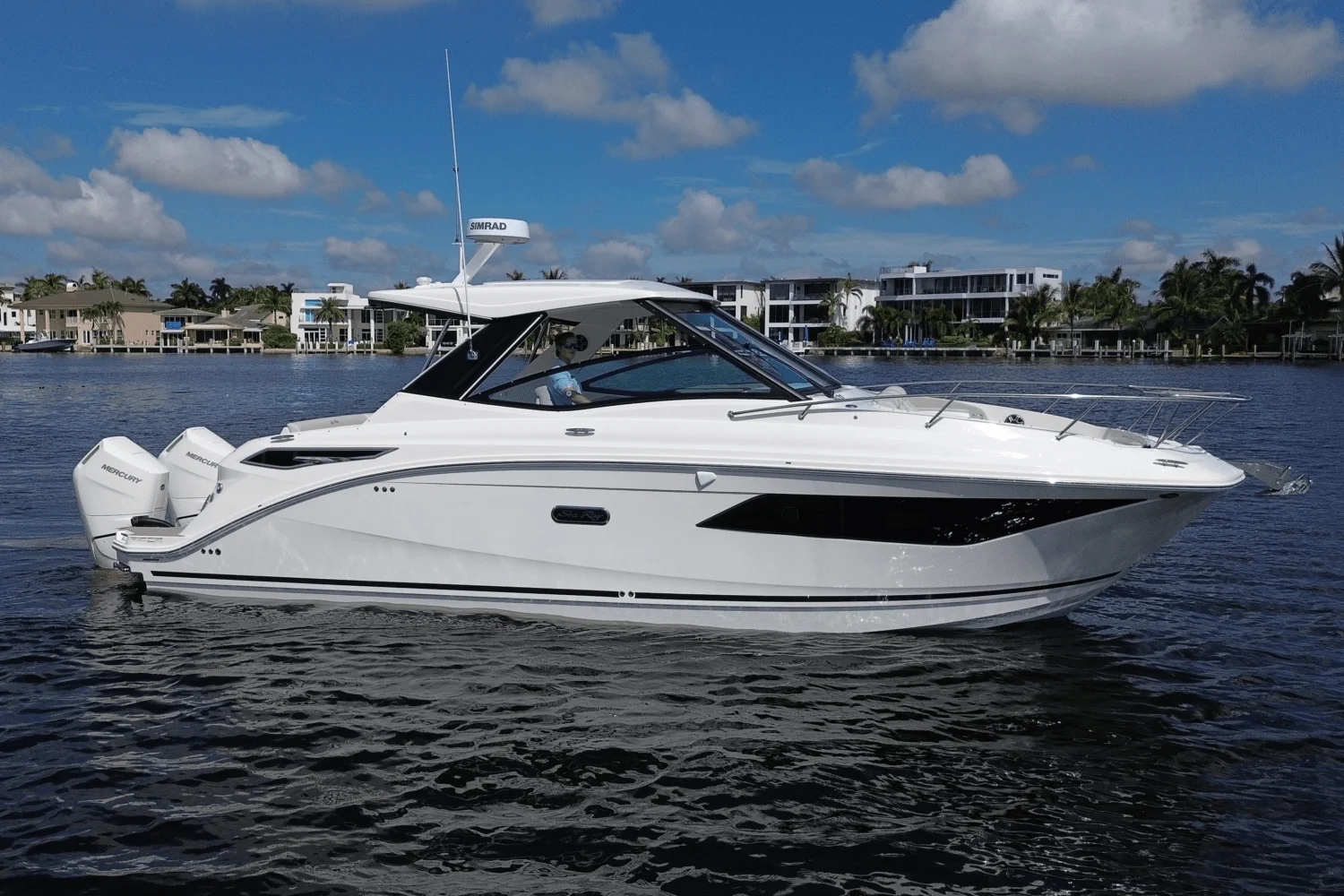 2026 Sea Ray Sundancer 320 Outboard Image Thumbnail #0