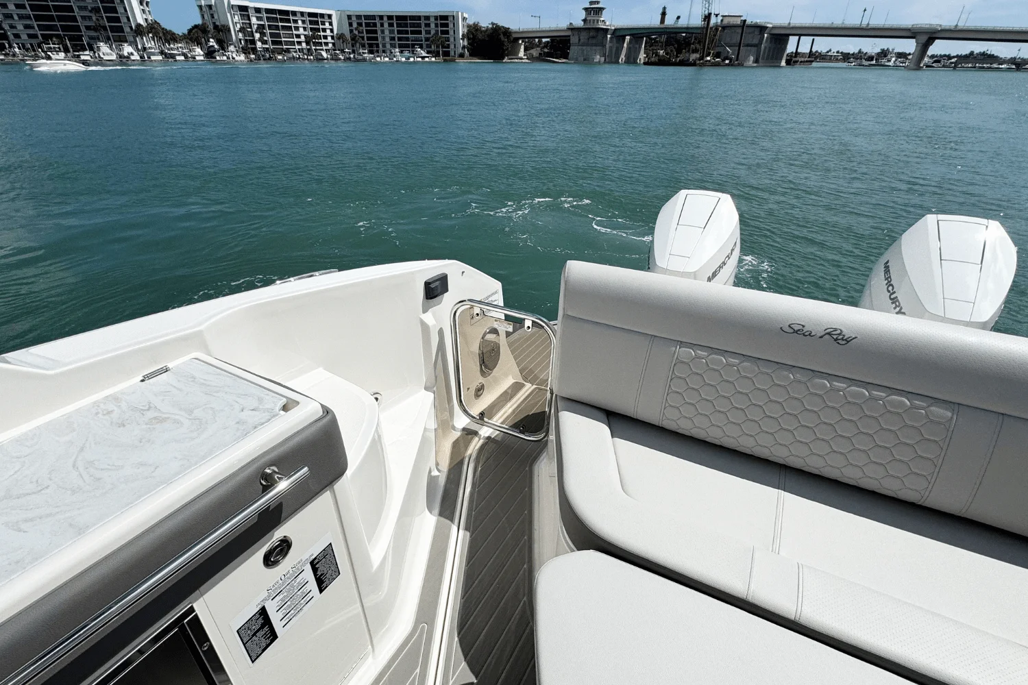 2026 Sea Ray Sundancer 320 Outboard Image Thumbnail #6