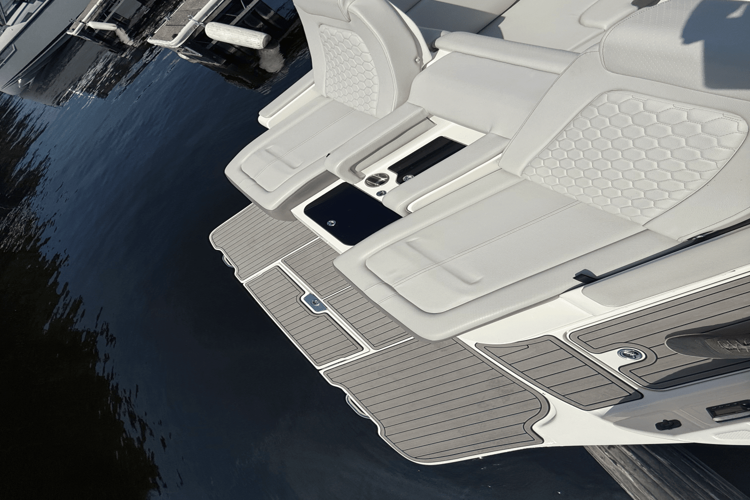 2024 Sea Ray 290 SD Image Thumbnail #21