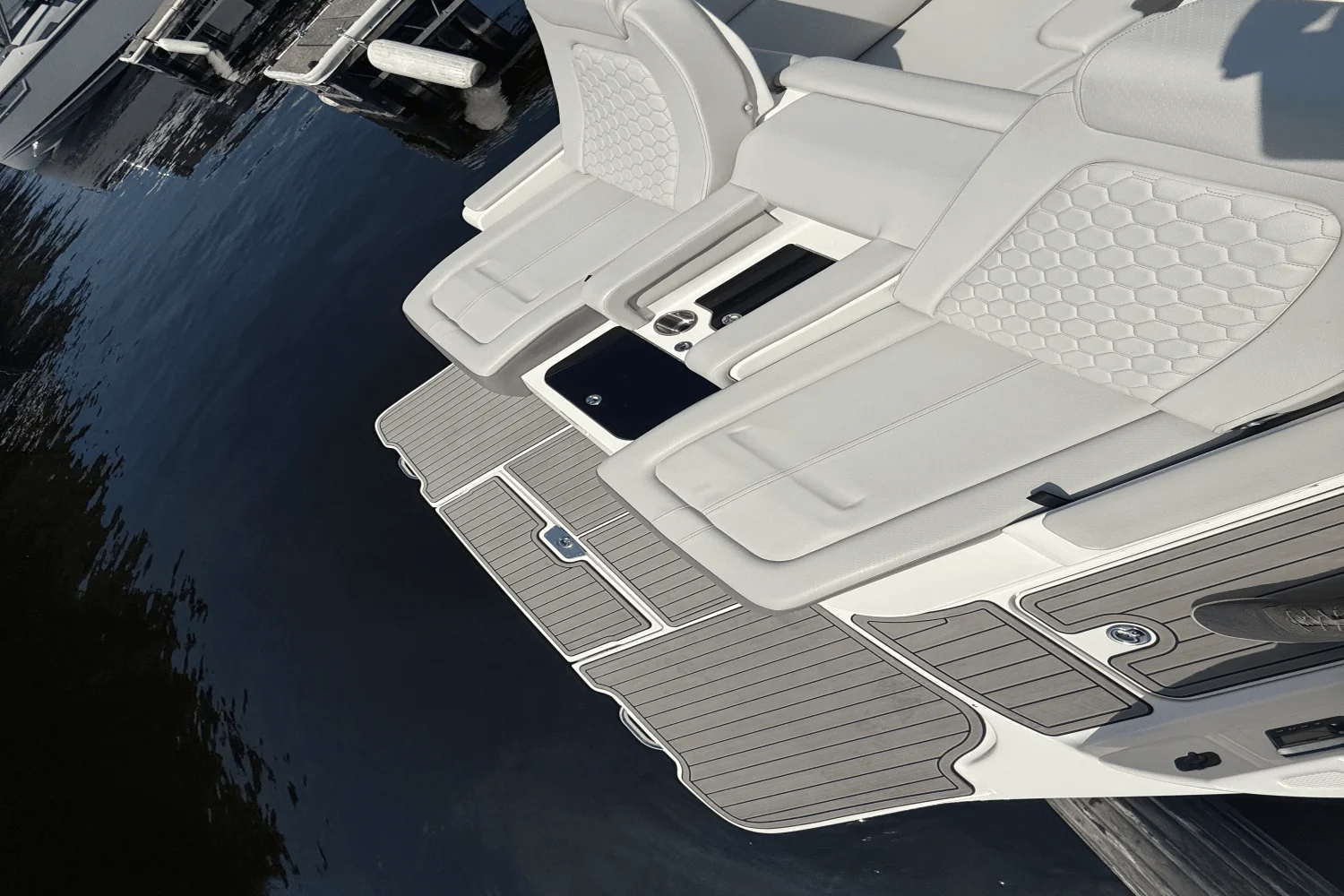 2024 Sea Ray 290 SD Image Thumbnail #21