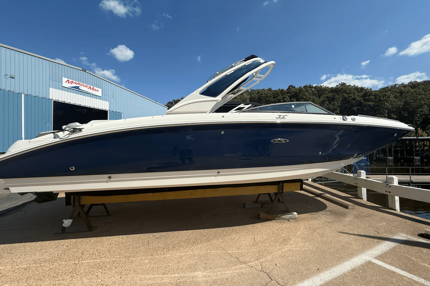 2024 Sea Ray 290 SD Image Thumbnail #4