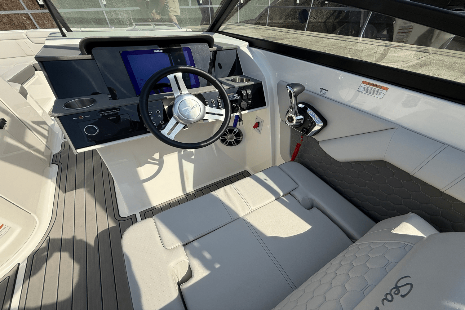 2024 Sea Ray 290 SD Image Thumbnail #7