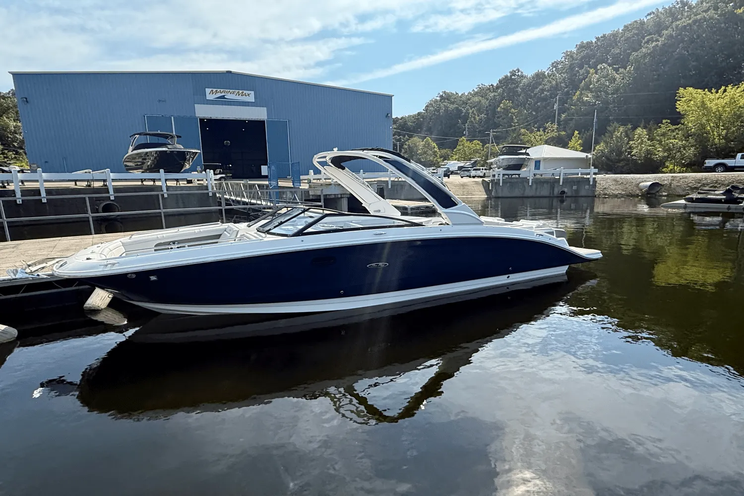 2024 Sea Ray 290 SD Image Thumbnail #2